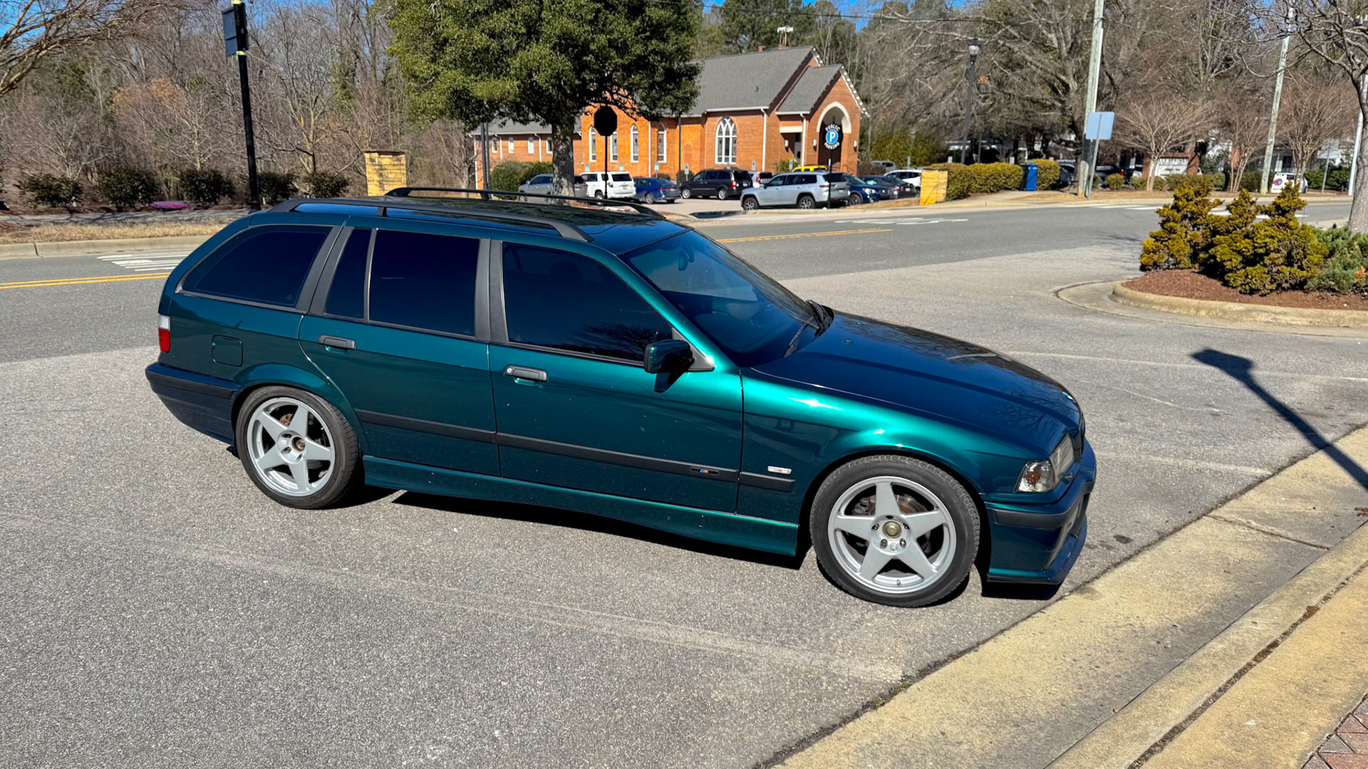 I never cared for wagons but I absolutely love this thing