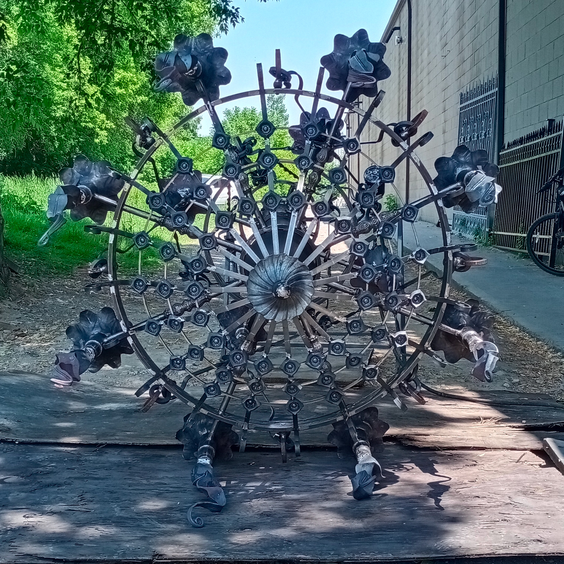 Lamp, by O. Tyndyk and O. Shishkin, Brantford, Canada