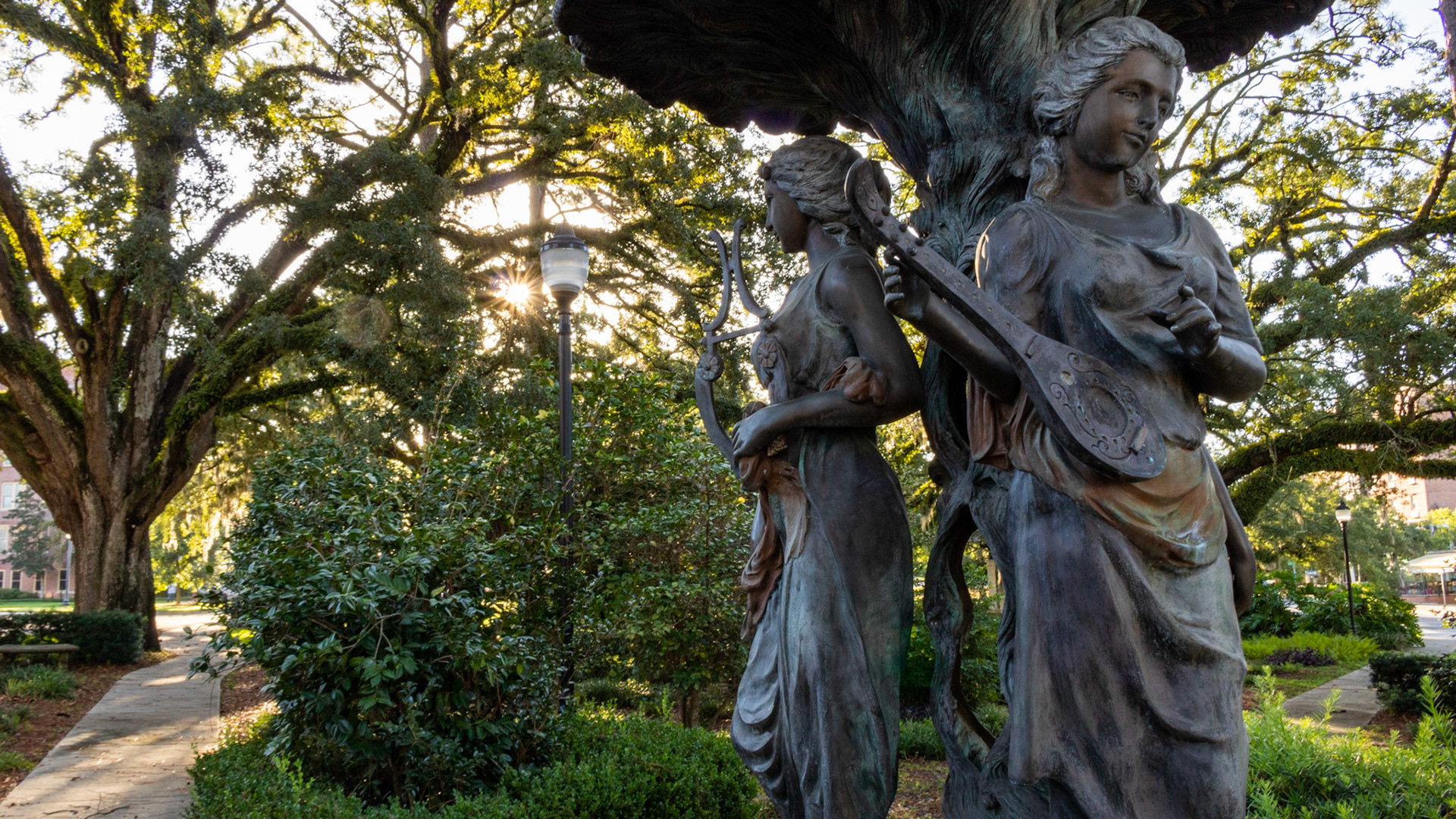 Three Sisters Statue