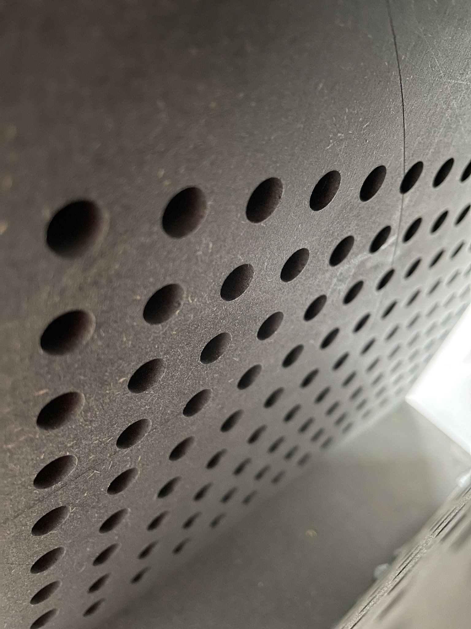 Perforations acoustiques
