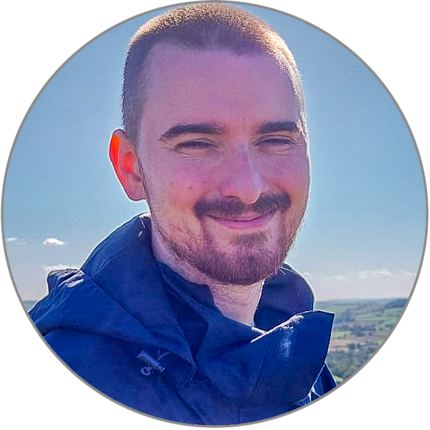 Portrait of Robert J Tucker freelance video editor