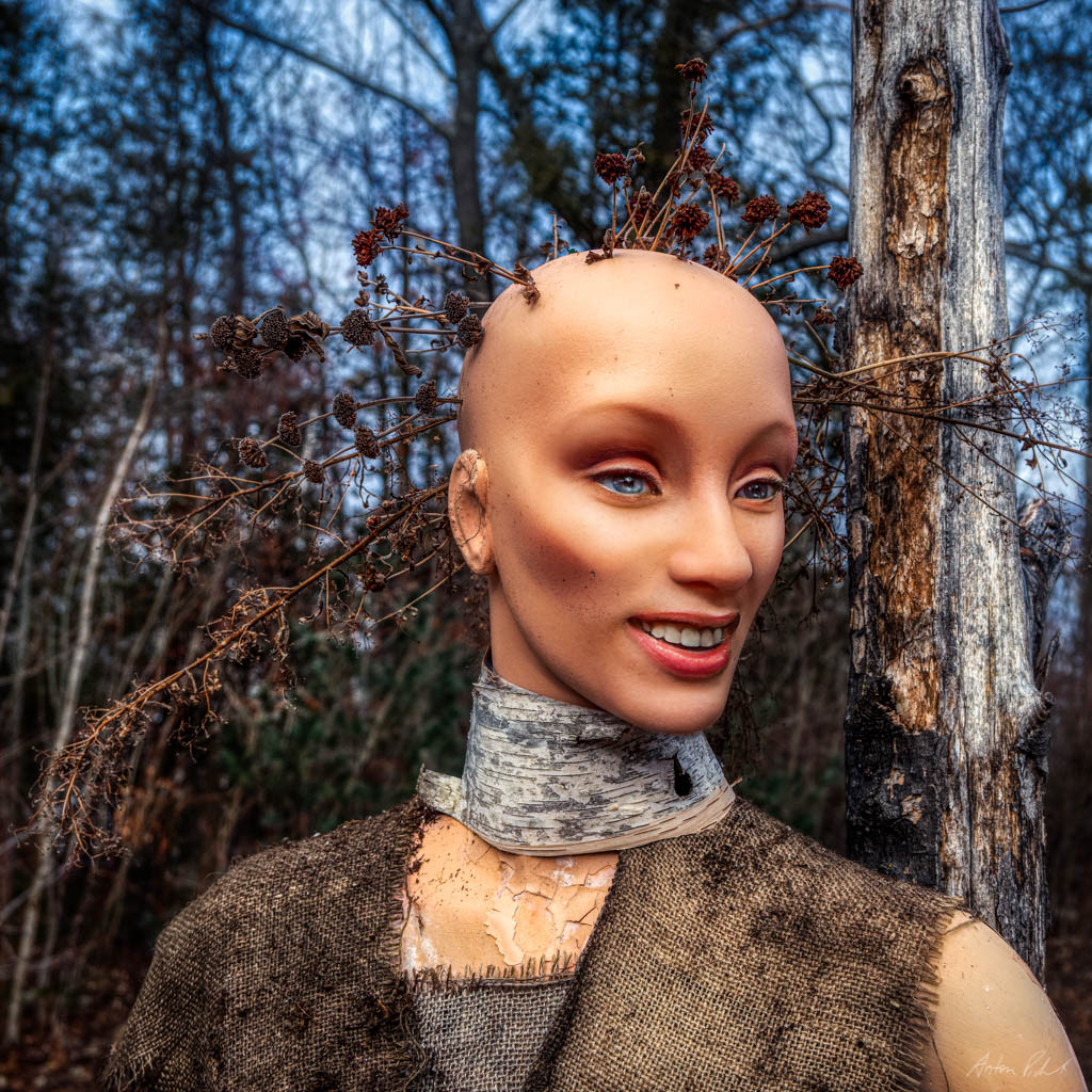 head and shoulders photo of a mannequin's face