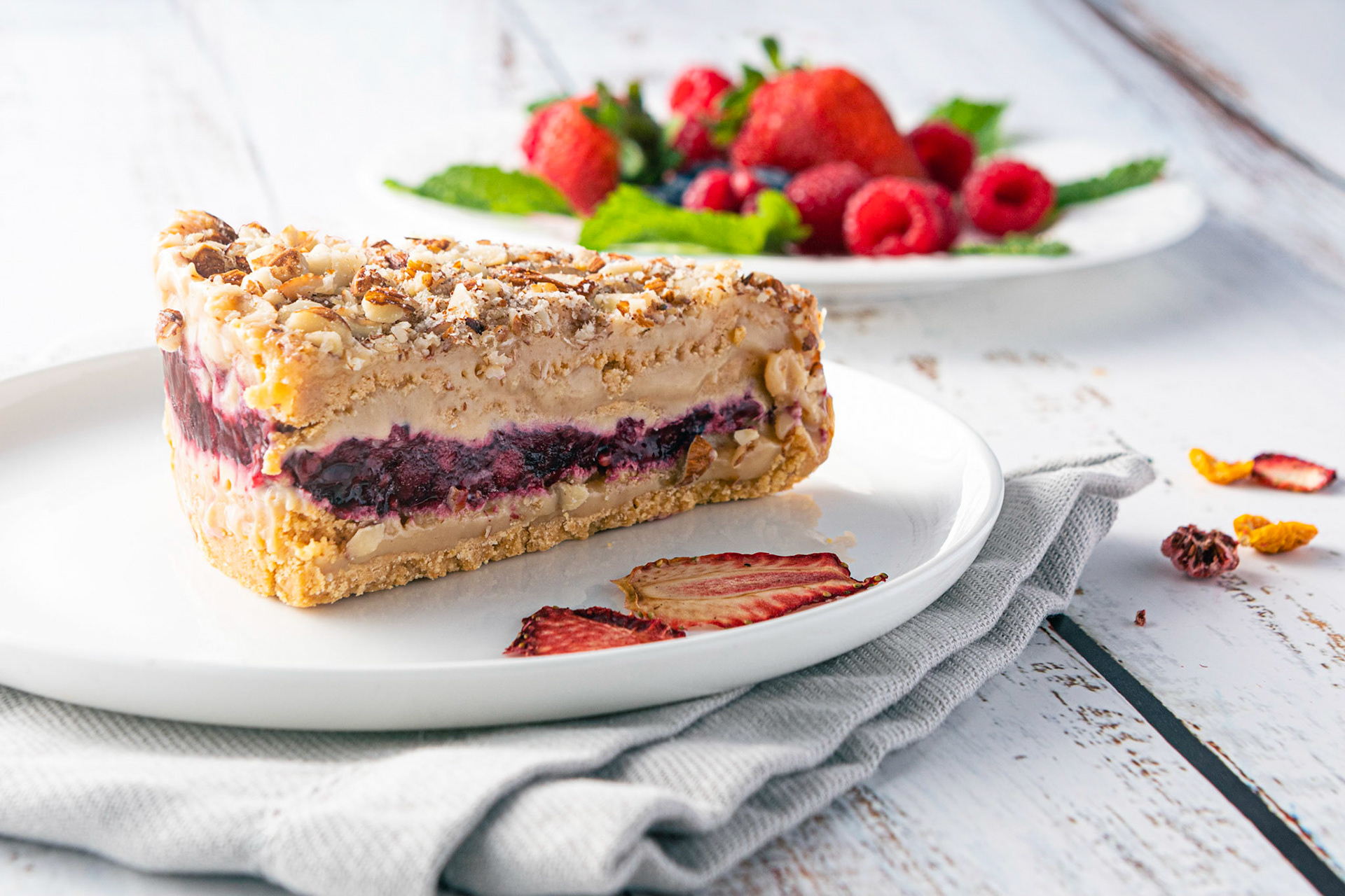 Torta Caluga Frutos Rojos