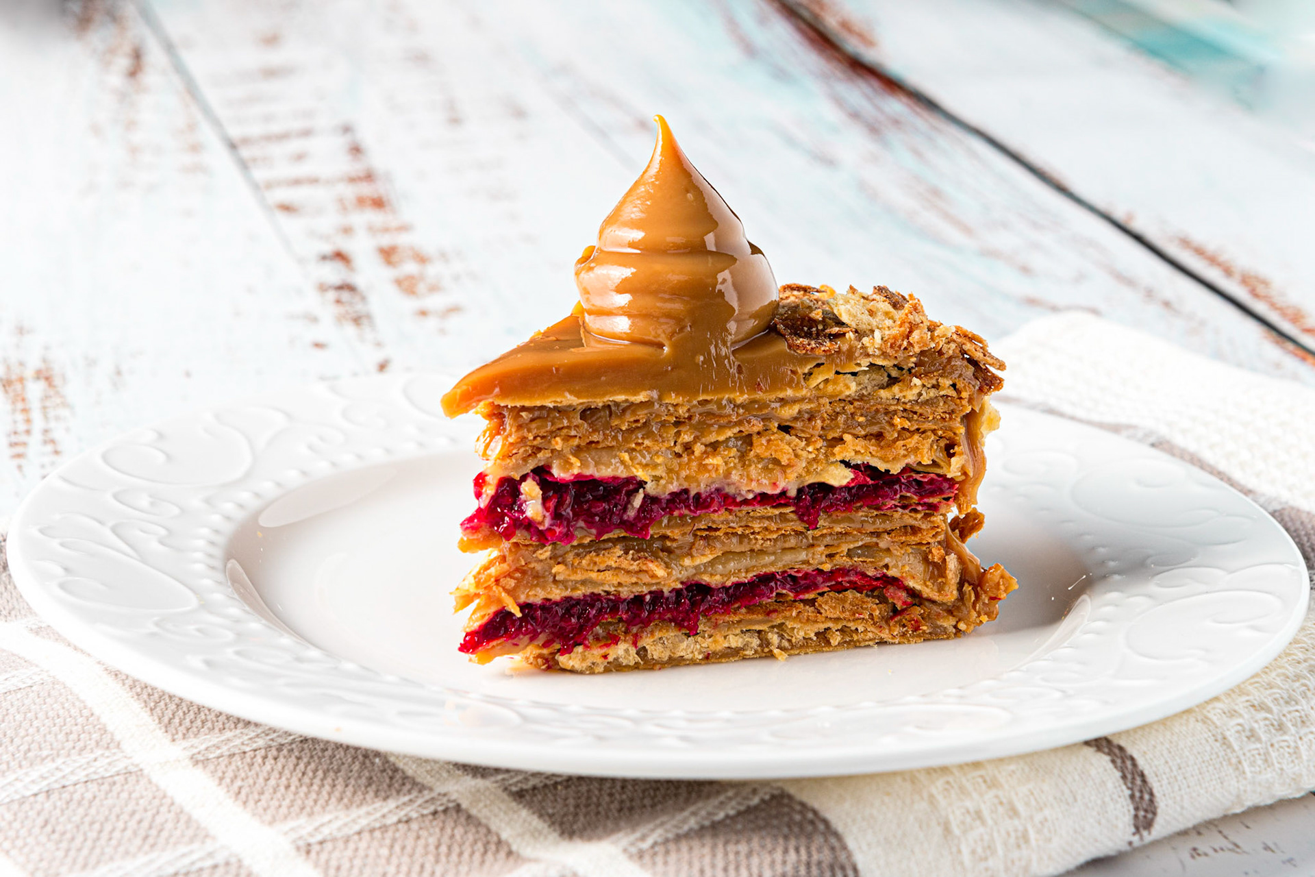 Torta Amor: Torta Chilena + Torta Caluga