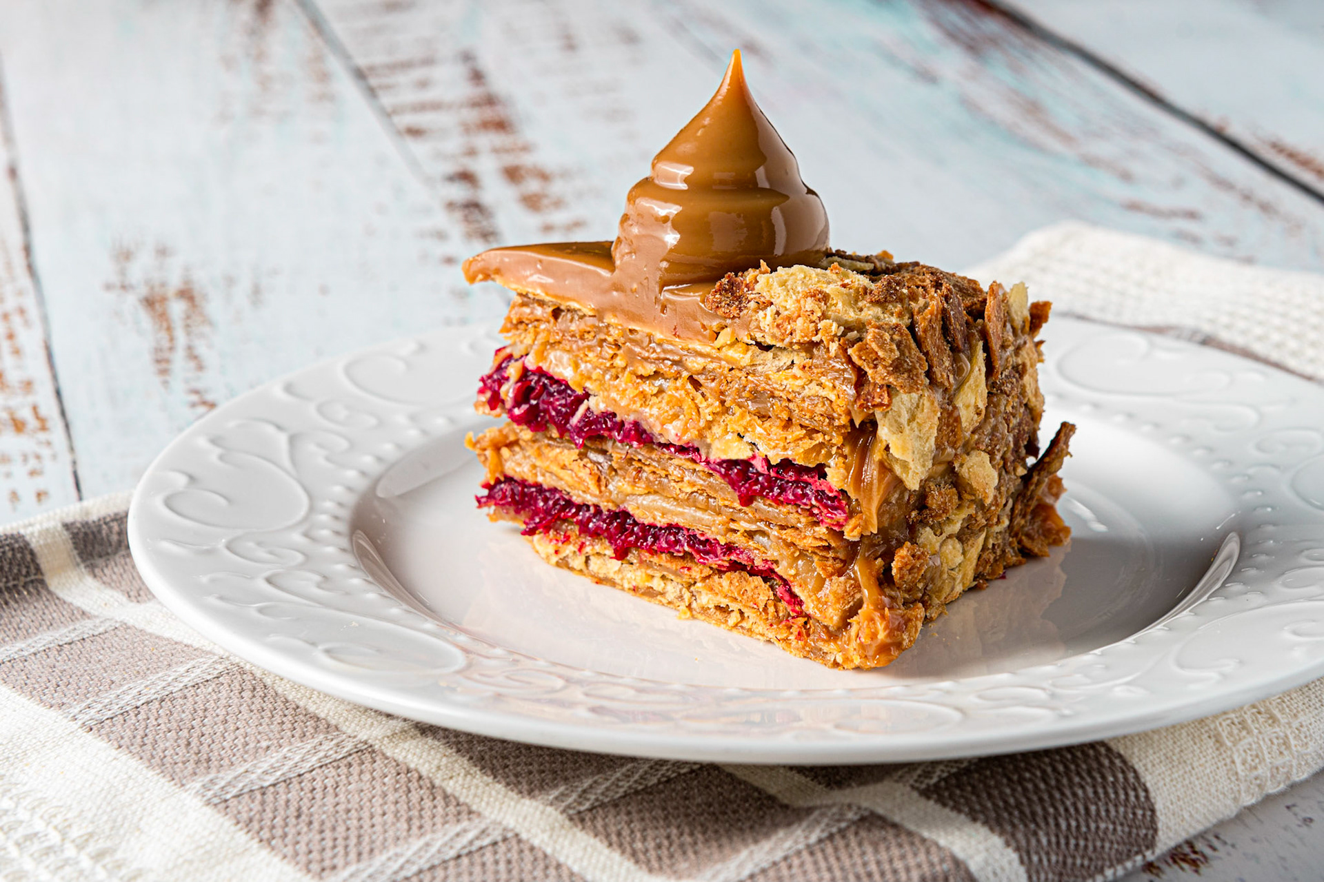 Torta Amor: Torta Chilena + Torta Caluga