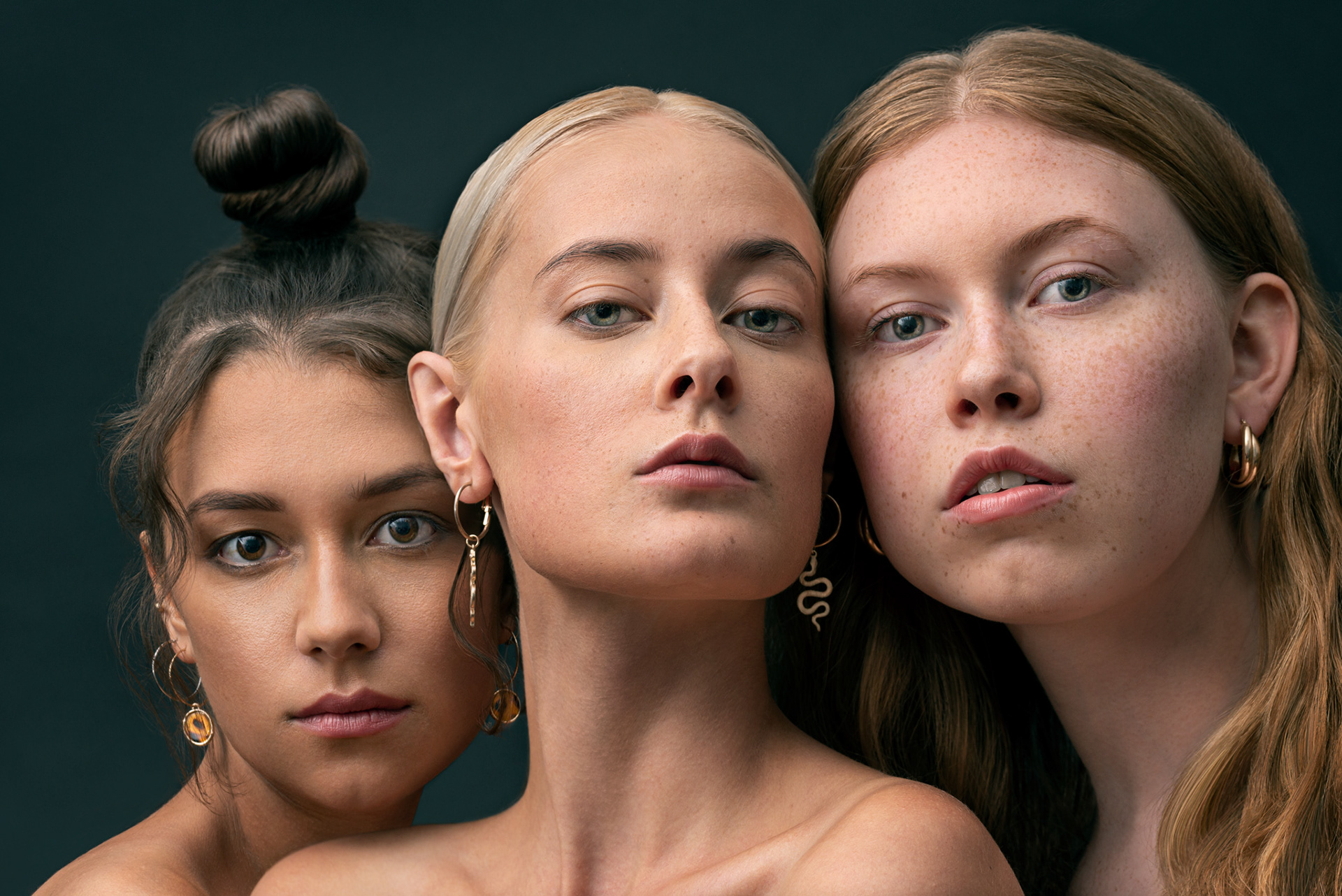 Models: Wiktoria Wójcikiewicz @littlebitblack, Magdalena Frost @_frostmagdalena, Aleksandra Słaby @aleslabo, HMUA: 1.4.1. Make-Up @1.4.1.makeup, Styling: Maja Malinowska @majkaaam