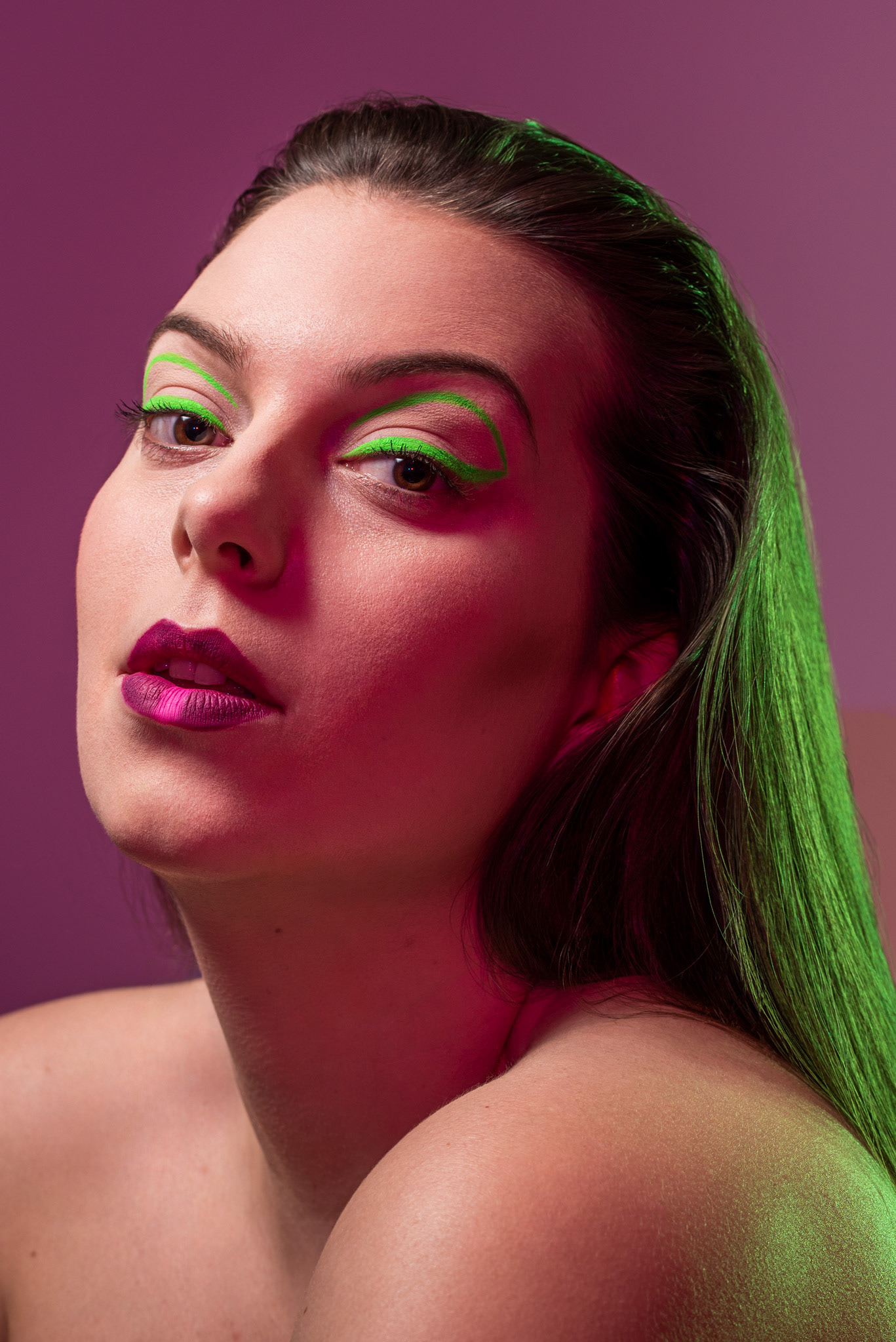 model: @justynaczajka.plussizemodel, MUA: @saralaskamua