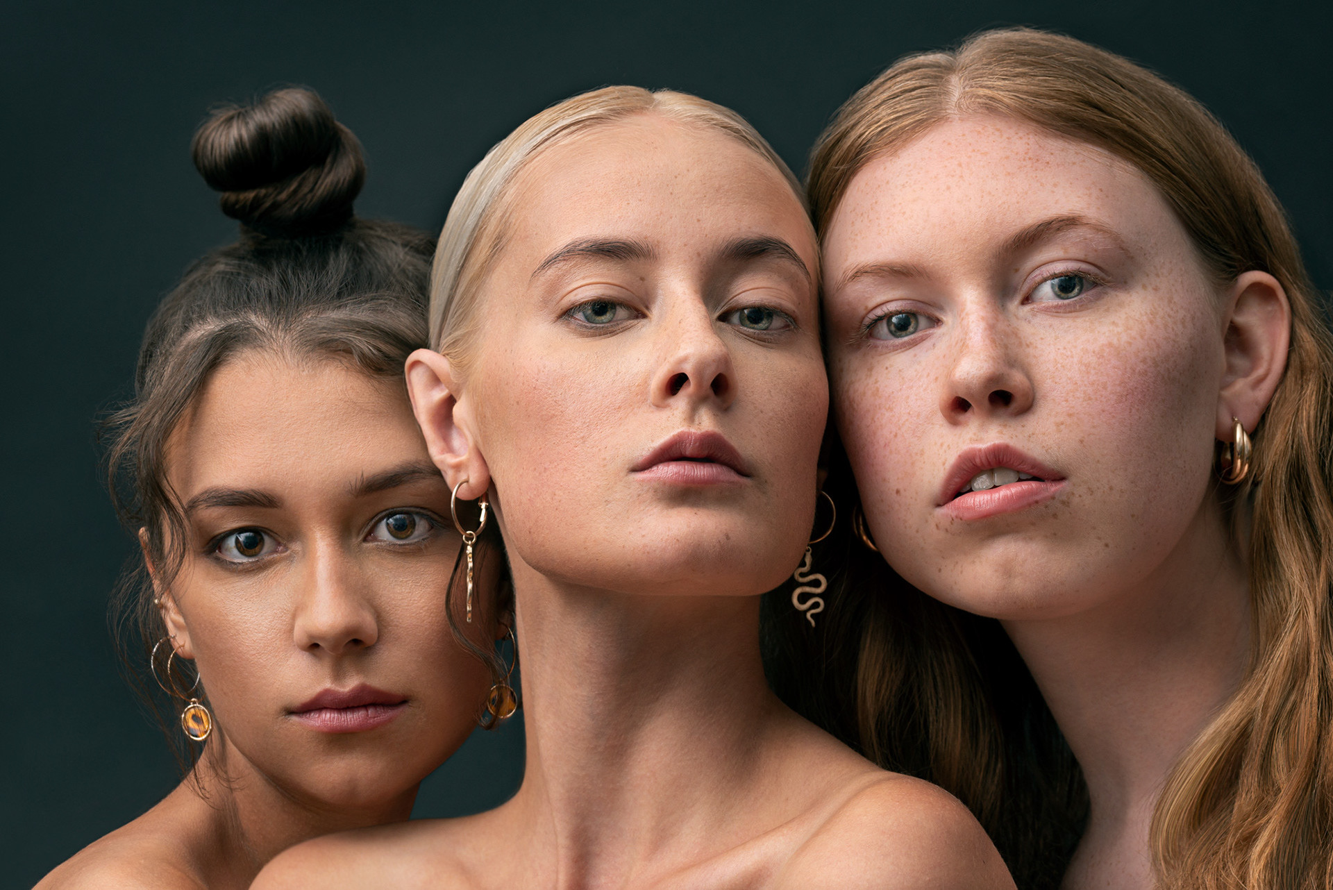 Models: Wiktoria Wójcikiewicz @littlebitblack, Magdalena Frost @_frostmagdalena, Aleksandra Słaby @aleslabo, HMUA: 1.4.1. Make-Up @1.4.1.makeup, Styling: Maja Malinowska @majkaaam