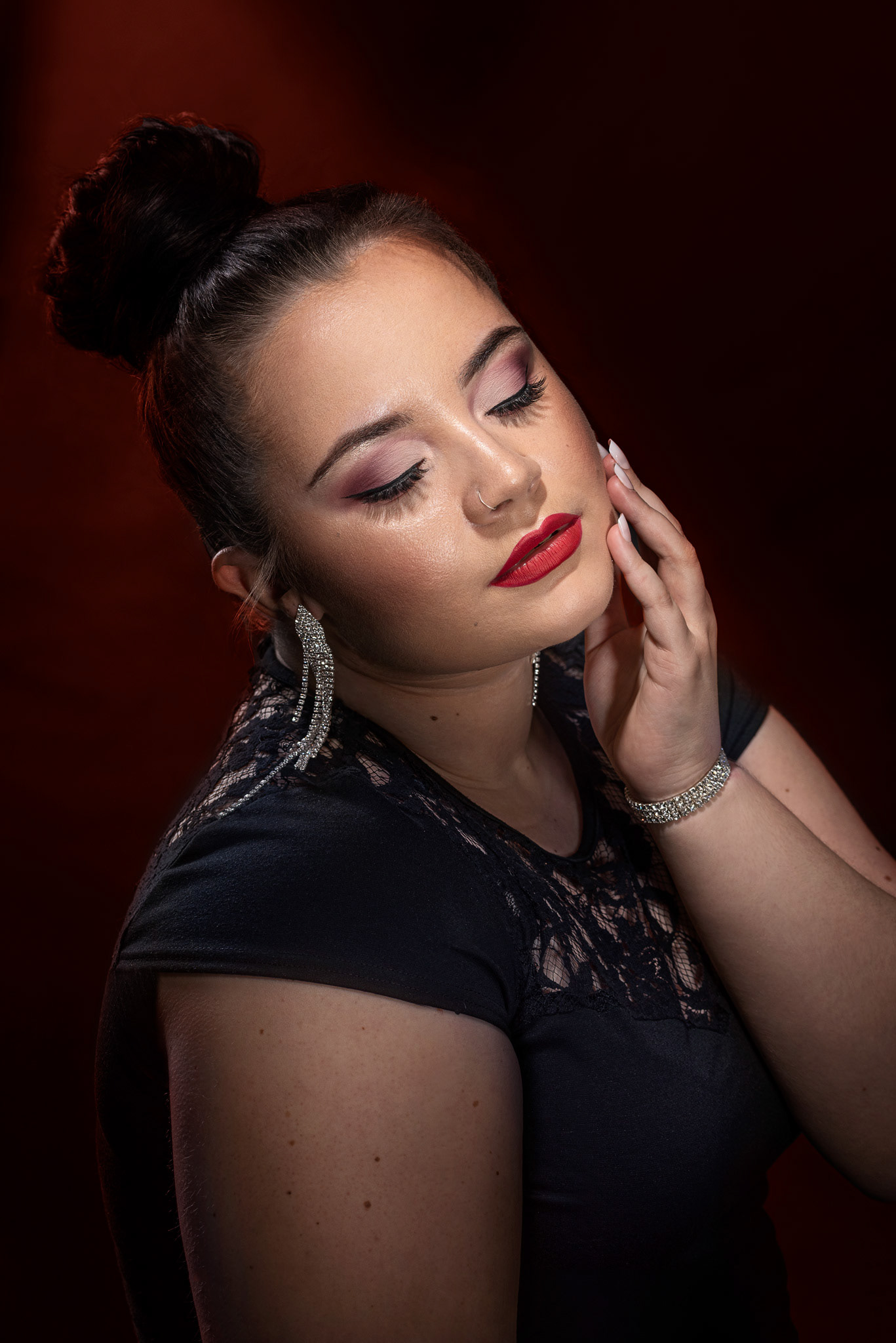 model: @sarakinga, MUA: @saralaskamua