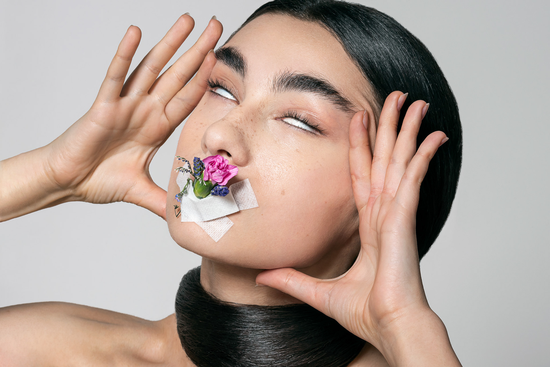 model: @czerly, MUA: @1.4.1.makeup