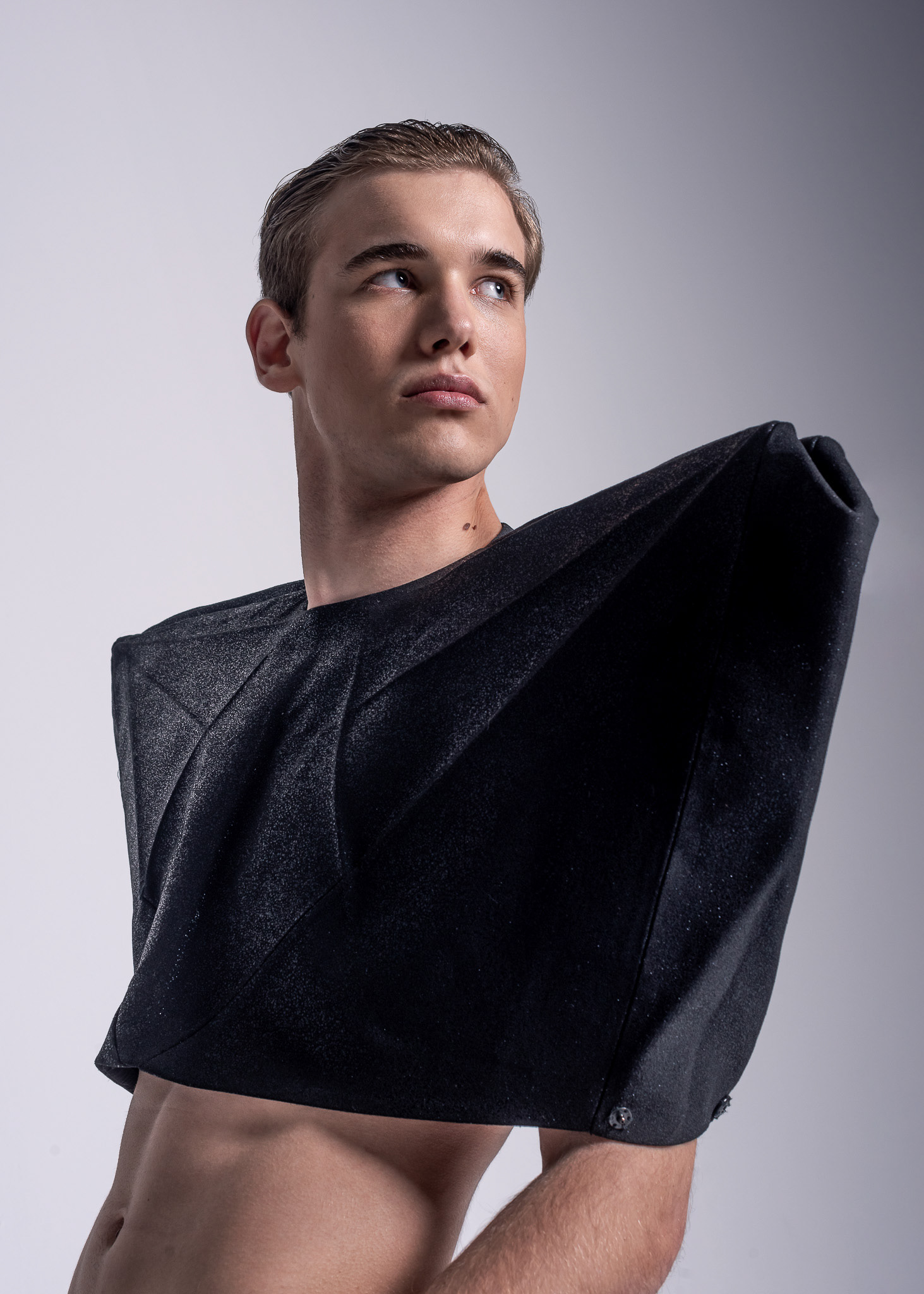 Model: Adrian @nieeecik @as_management | HMUA: Dawid Wieczorkowski @eyeofthedarkness_ | styling: Klaudyna Wójcik @style_sistars | Designer: Kacper Krawel @kacperkrawel | Studio 57 @studio57.com.pl