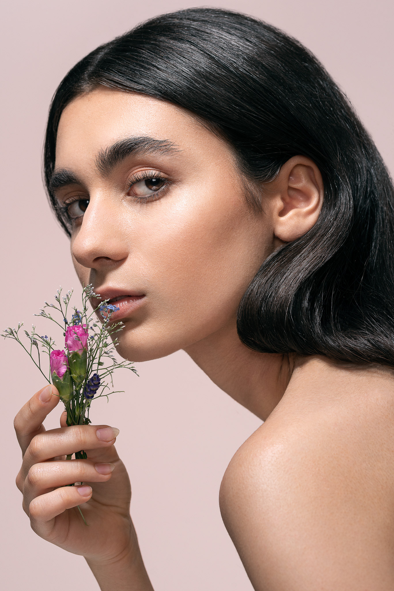 model: @czerly, MUA: @1.4.1.makeup