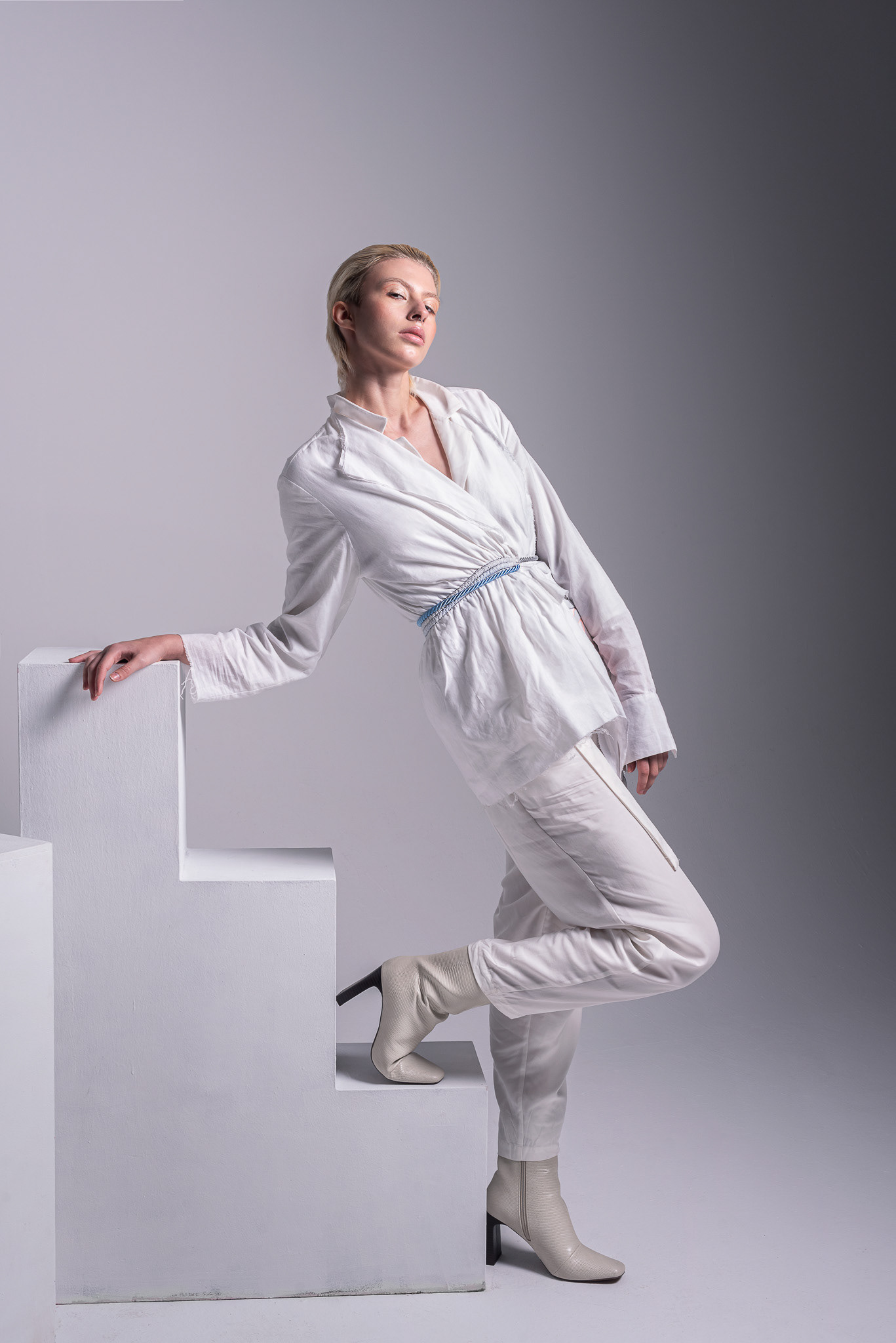 Model: Sonia @sonia_luczak @malvamodels | HMUA: Dawid Wieczorkowski @eyeofthedarkness_ | styling: Klaudyna Wójcik @style_sistars | Designer: Nikola Fedak @nikolafedak | Studio 57 @studio57.com.pl