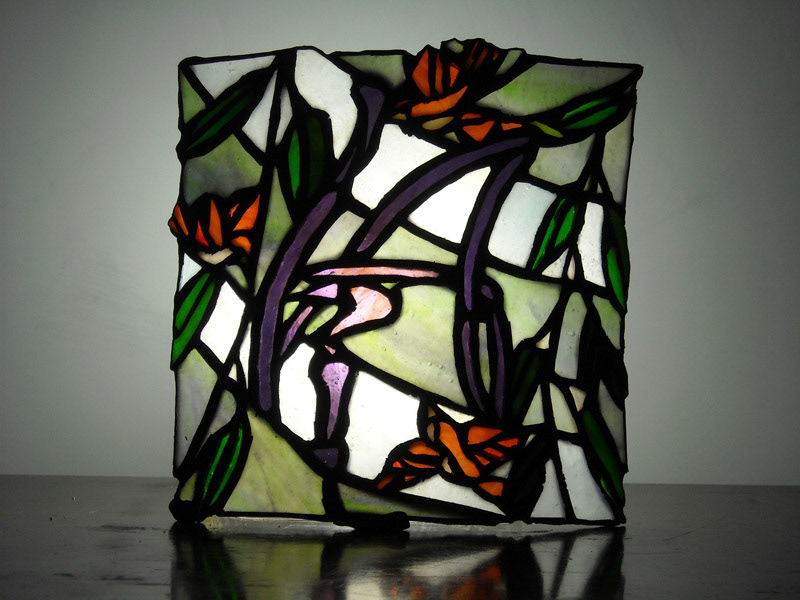 風- kaze - / 四大美「花鳥風月」のひとつ。柳に風はつきものの柄。