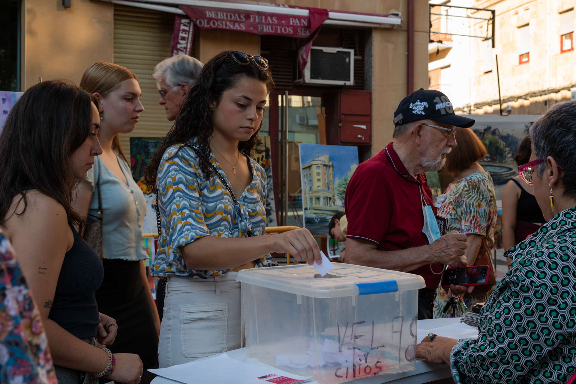 Votando