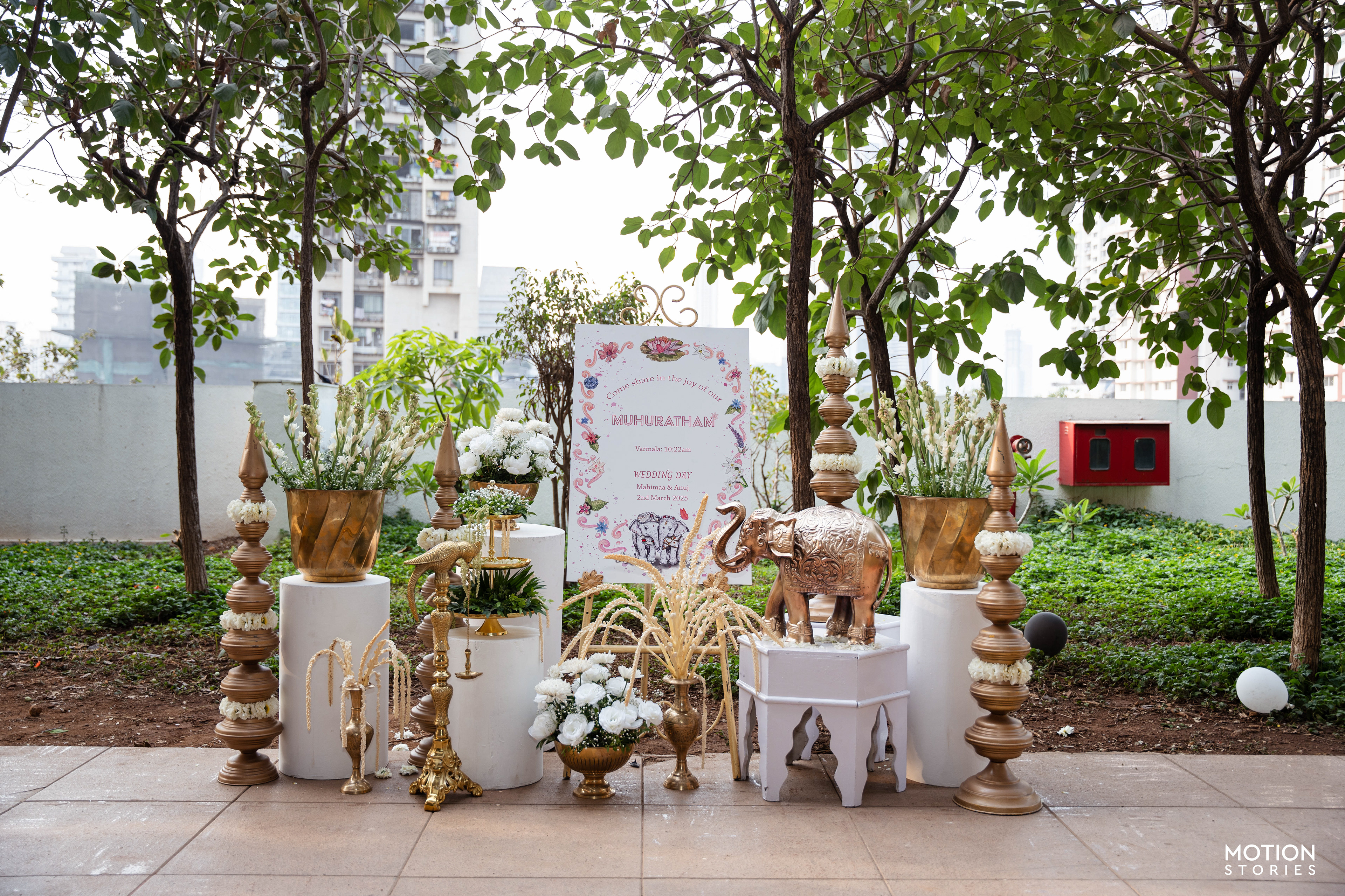 Hindu Wedding Board - http://www.motionpicturesweddings.com/