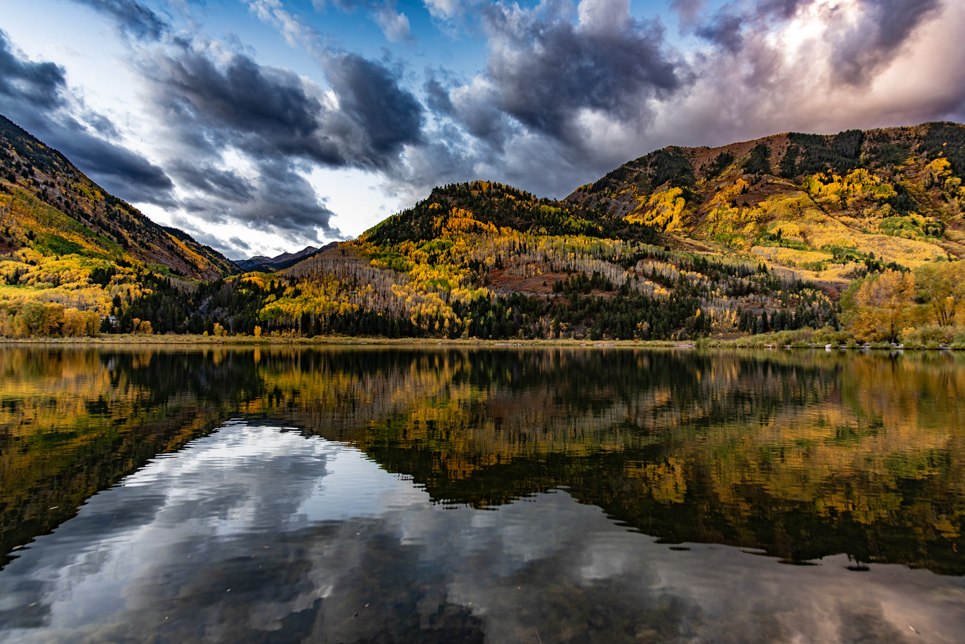 Beaver Lake Color