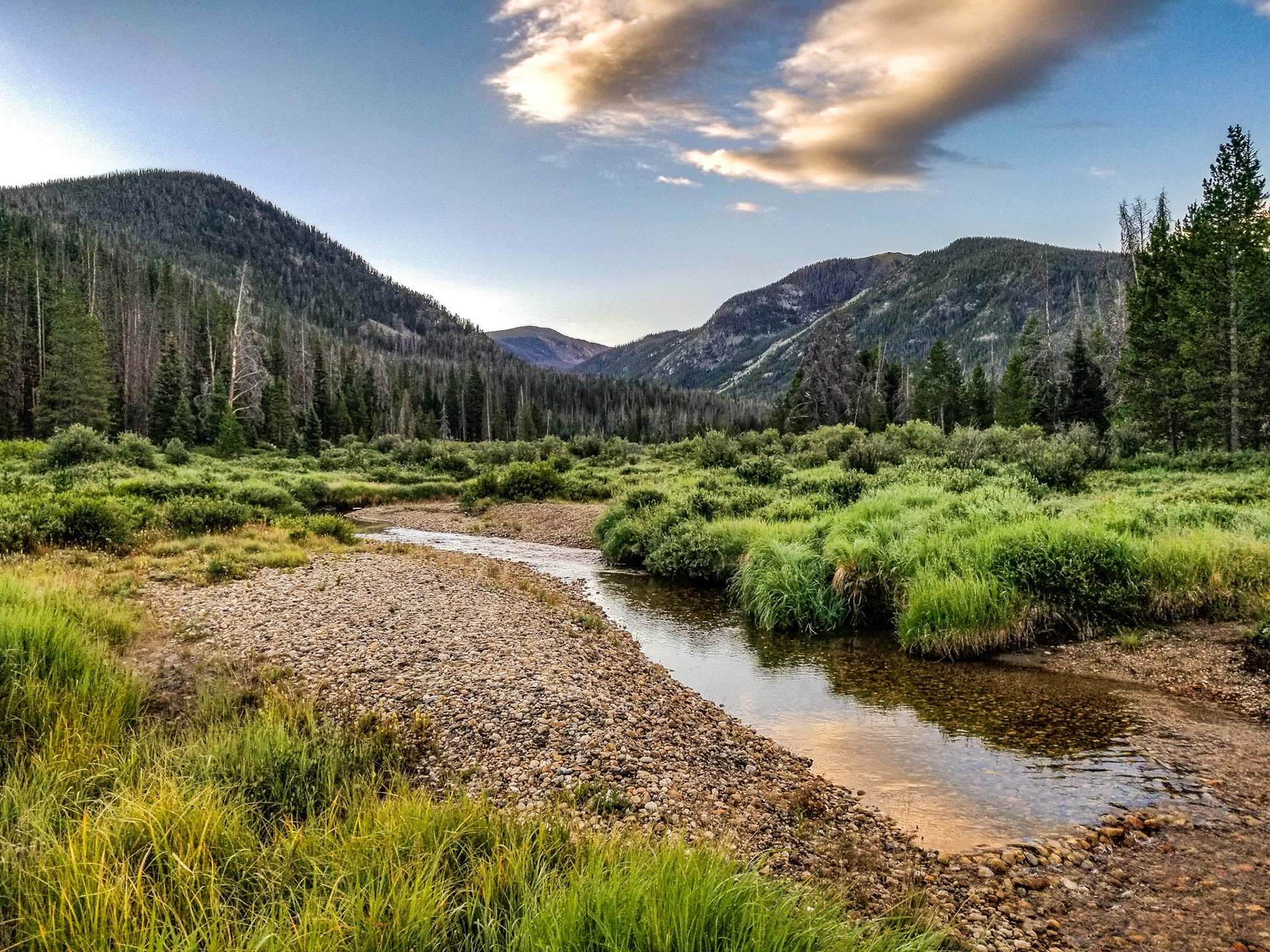Early morning near Baker Pass