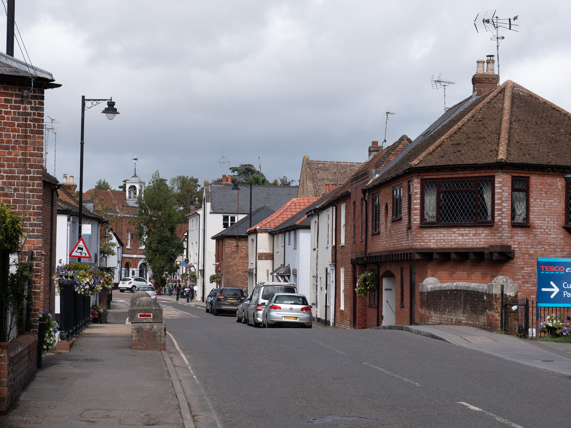 Main road in to Whitchurch
