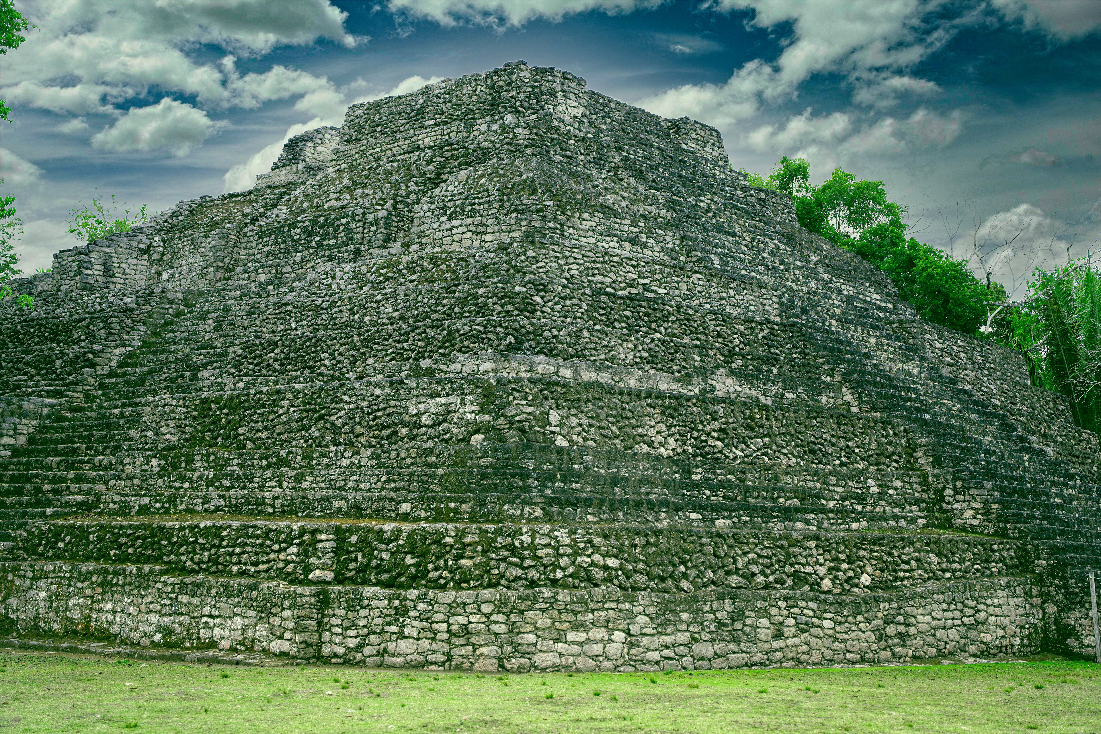 Mayan Pyramid 