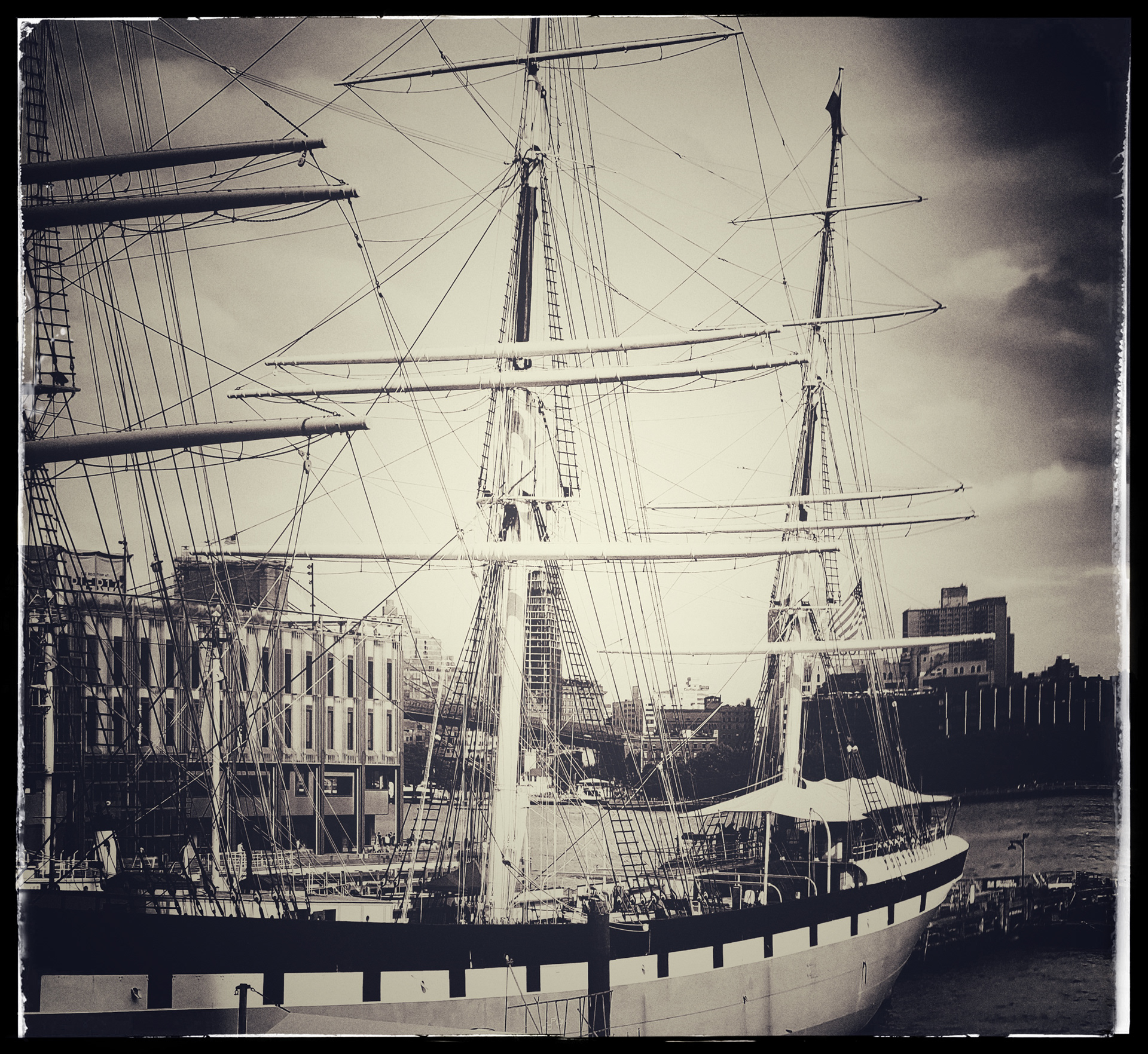 NewYork Hudson bay Ship