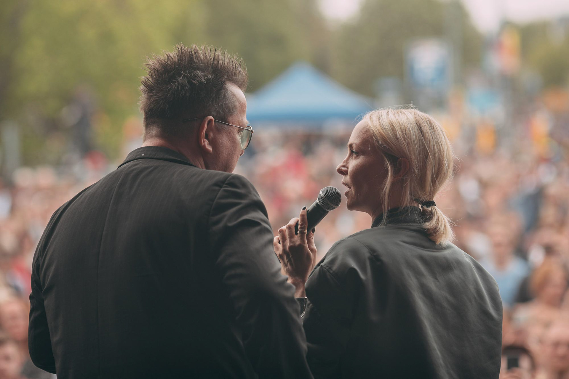 zusammenstehen Erfurt 2019