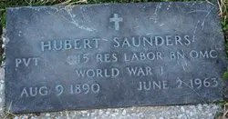 Hubert Saunders (1890-1963) was in the 15th Res. Labor Battalion QMC.