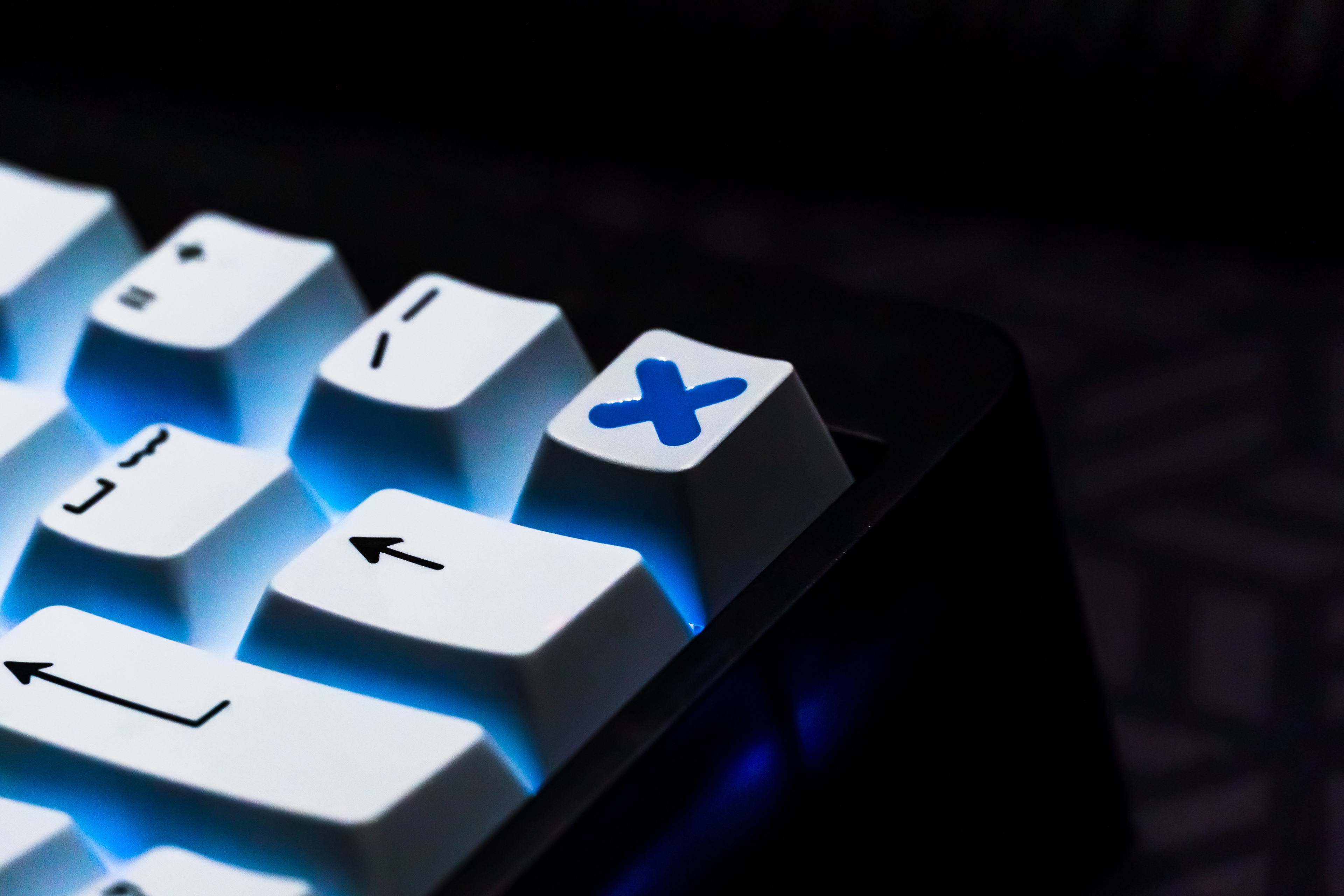 RAMA WORKS x GMK Classic Blue "X" Artisan