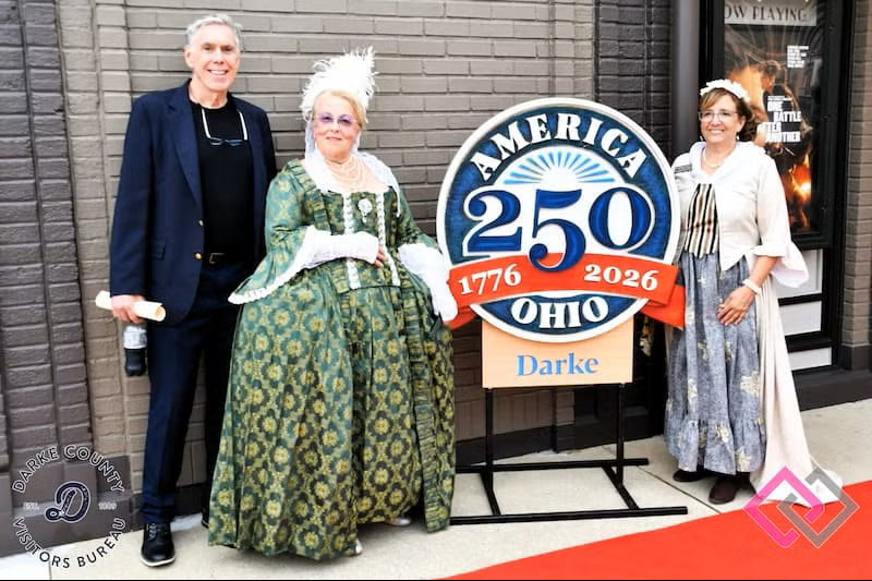 Filmmaker David Garrigus (L), Karen Burkett (center) and Debbie Nosonger of the Fort GreeneVille Daughters of the American Revolution host showing of The American Constitution. (Gaylen Blosser photo)