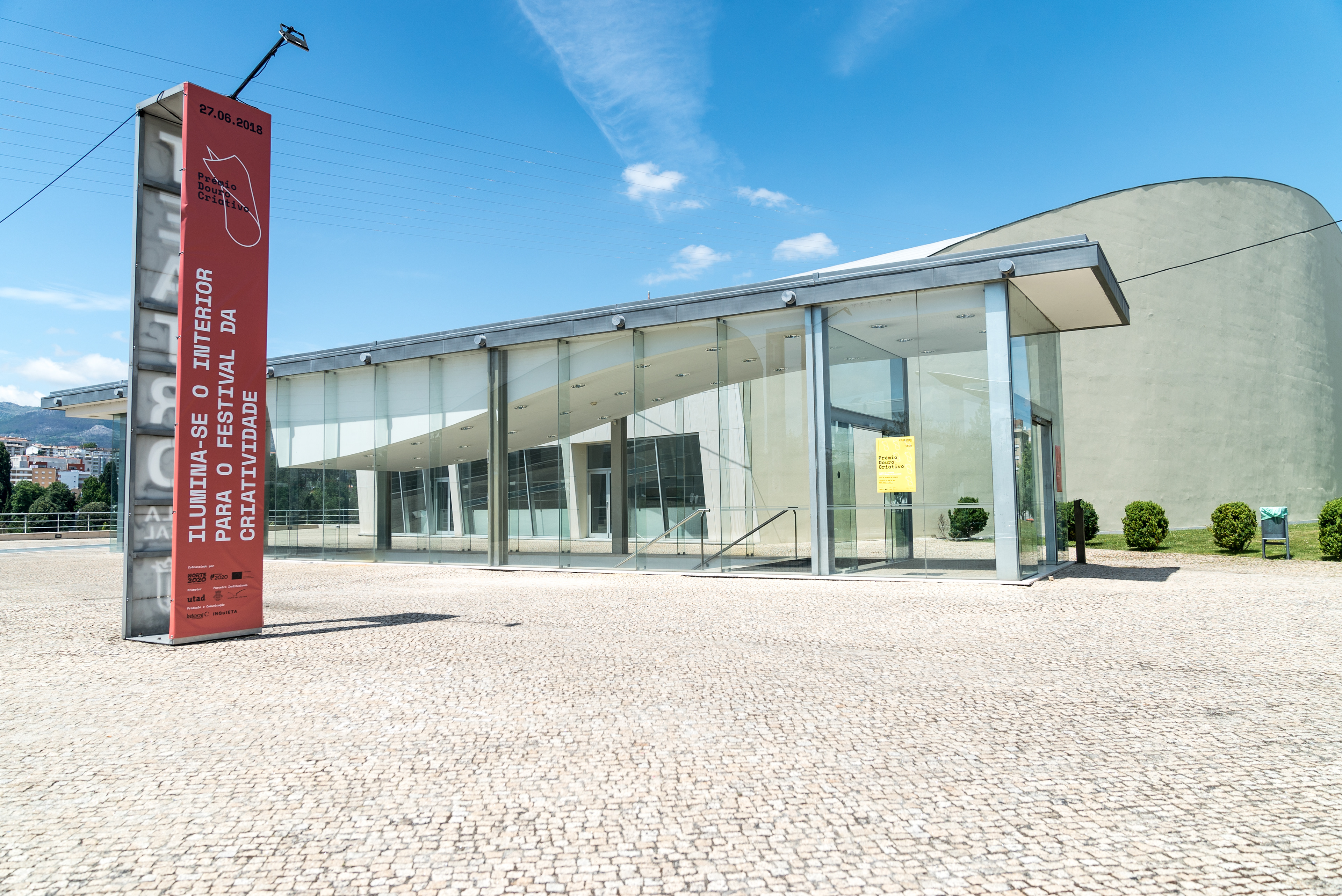 Fotografia Lateral Creative Studios Vila Real Teatro Municipal Branding