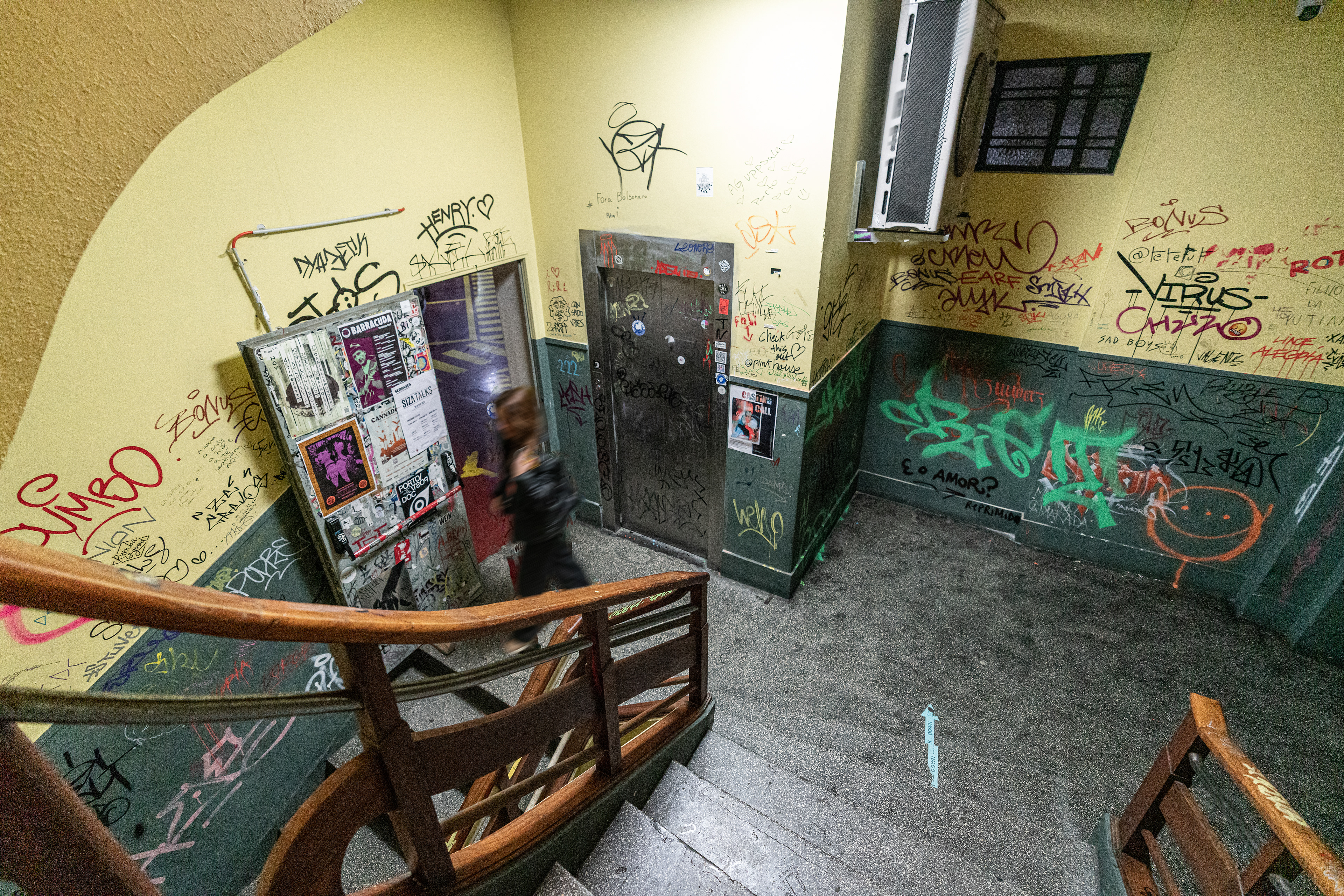 Escadas de acesso aos Maus Hábitos, Porto.