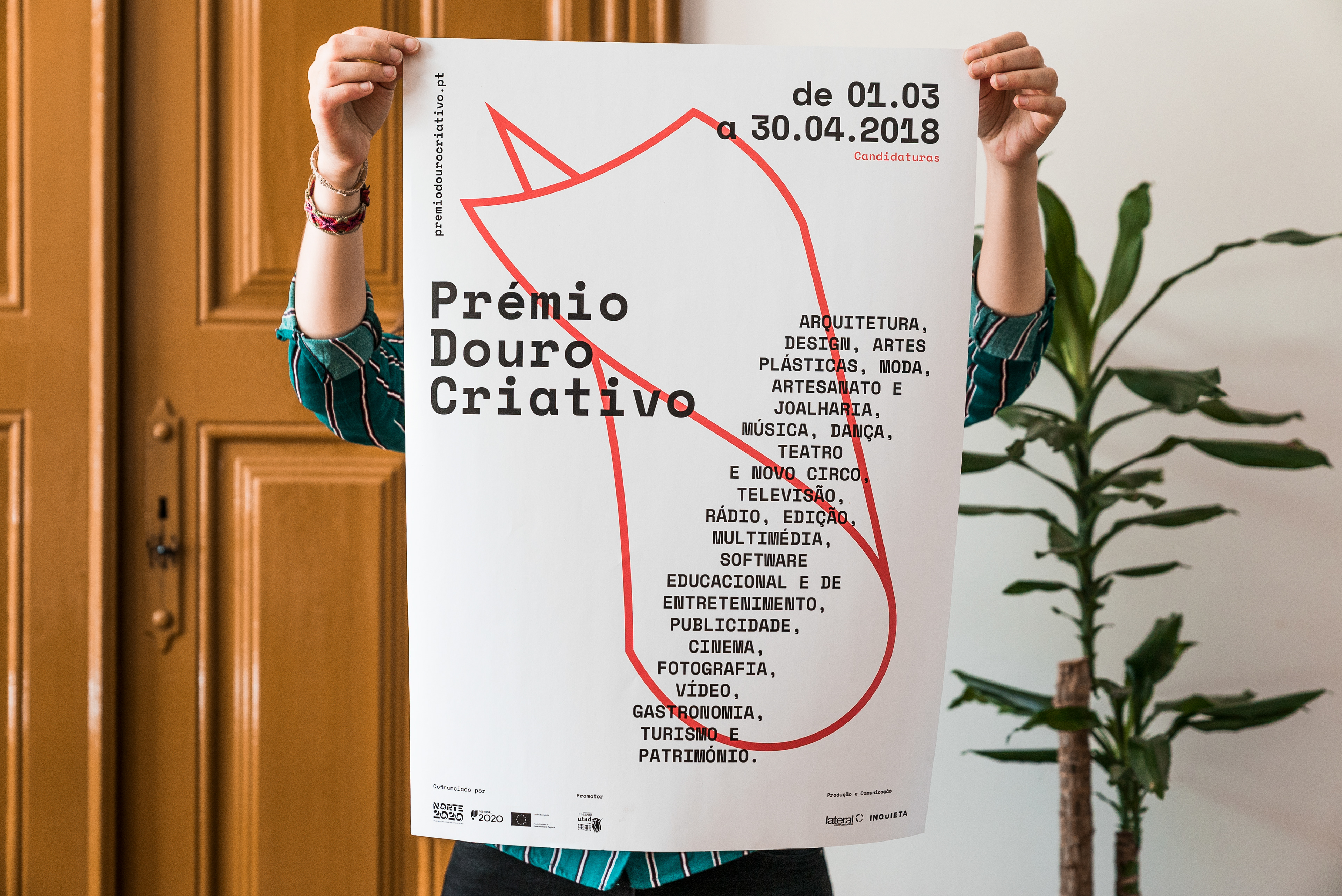 Poster Design Gráfico Lateral Creative Studios Vila Real Branding