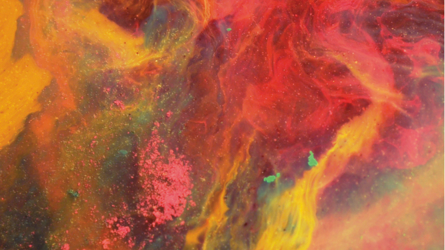 Pigments reacting into water - View 2 Print screen 