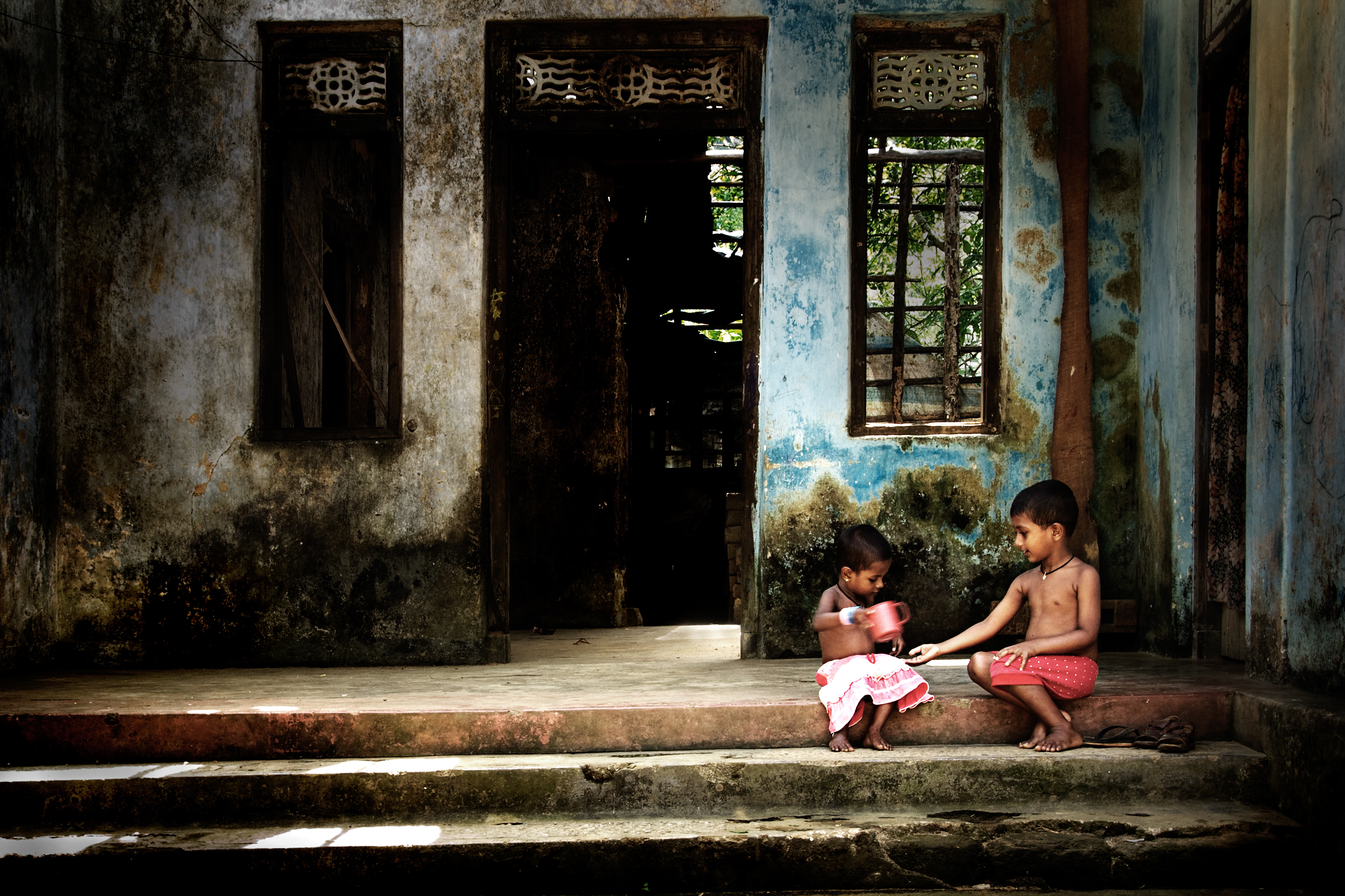Shall we play? | Bentota - Sri Lanka
