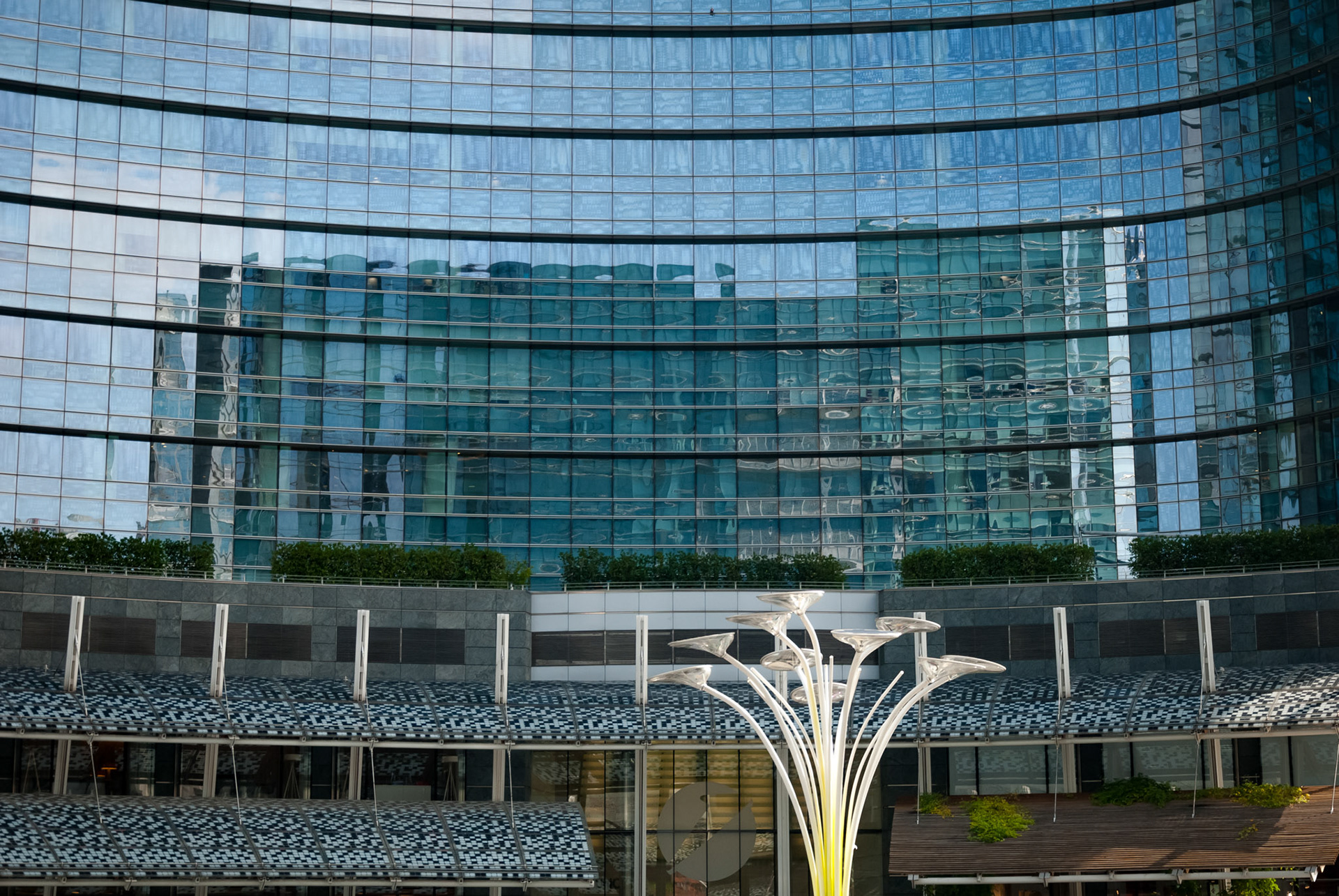 Piazza Gae Aulenti, Milan