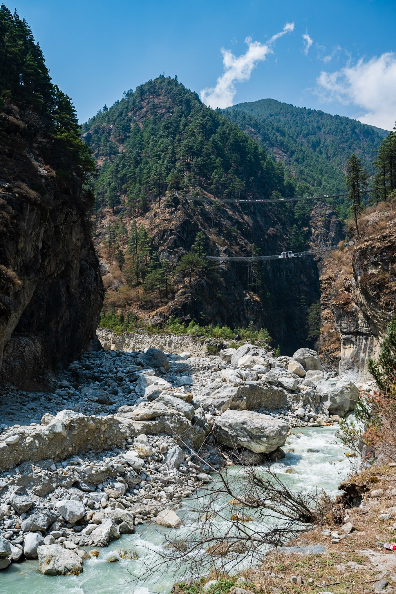 Day 2 - Phakding (2'610 m) to Namche Bazaar (3'446 m)