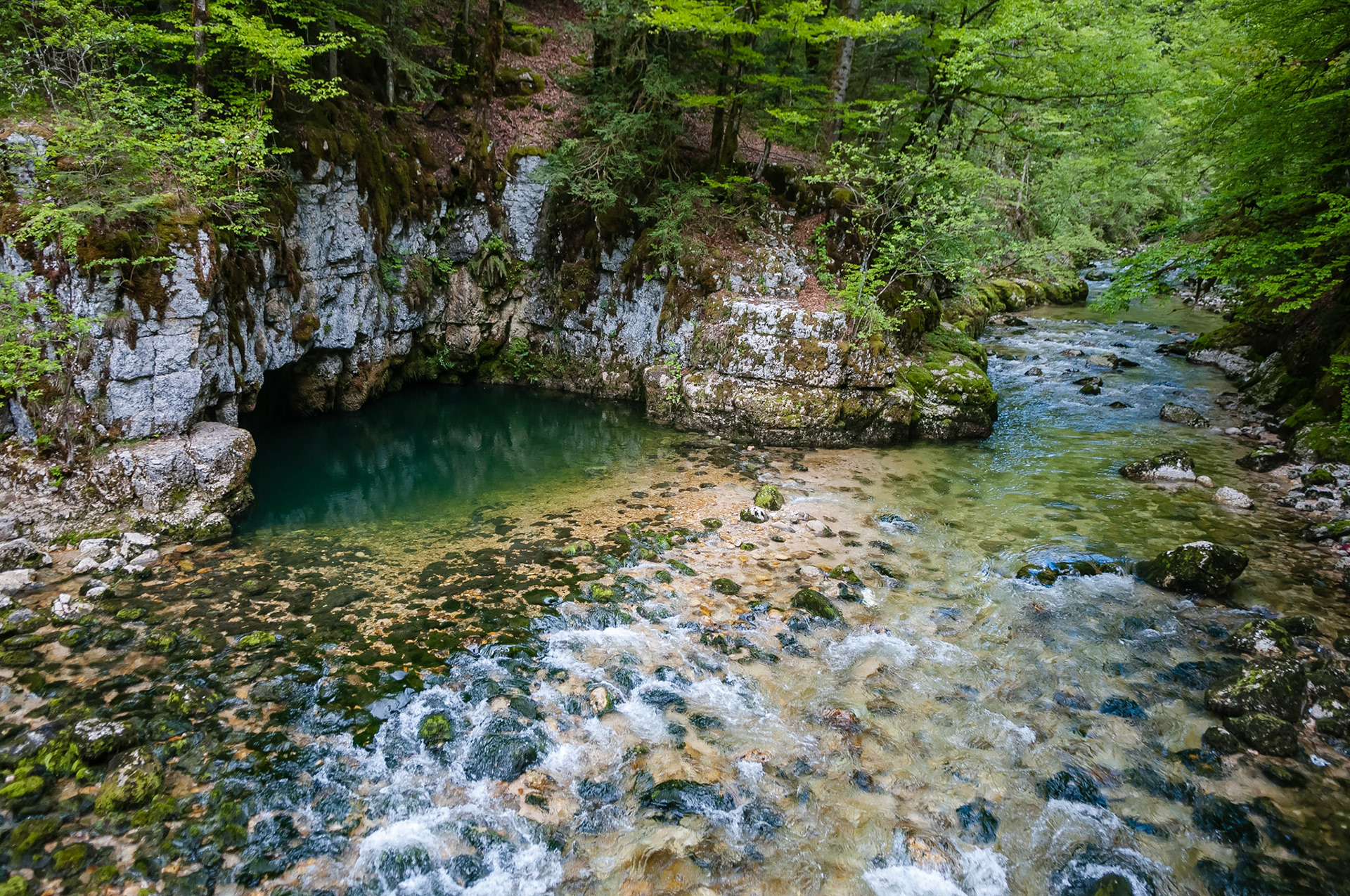 Le trou bleu, Sentier découverte de la Bienne, Morez, France