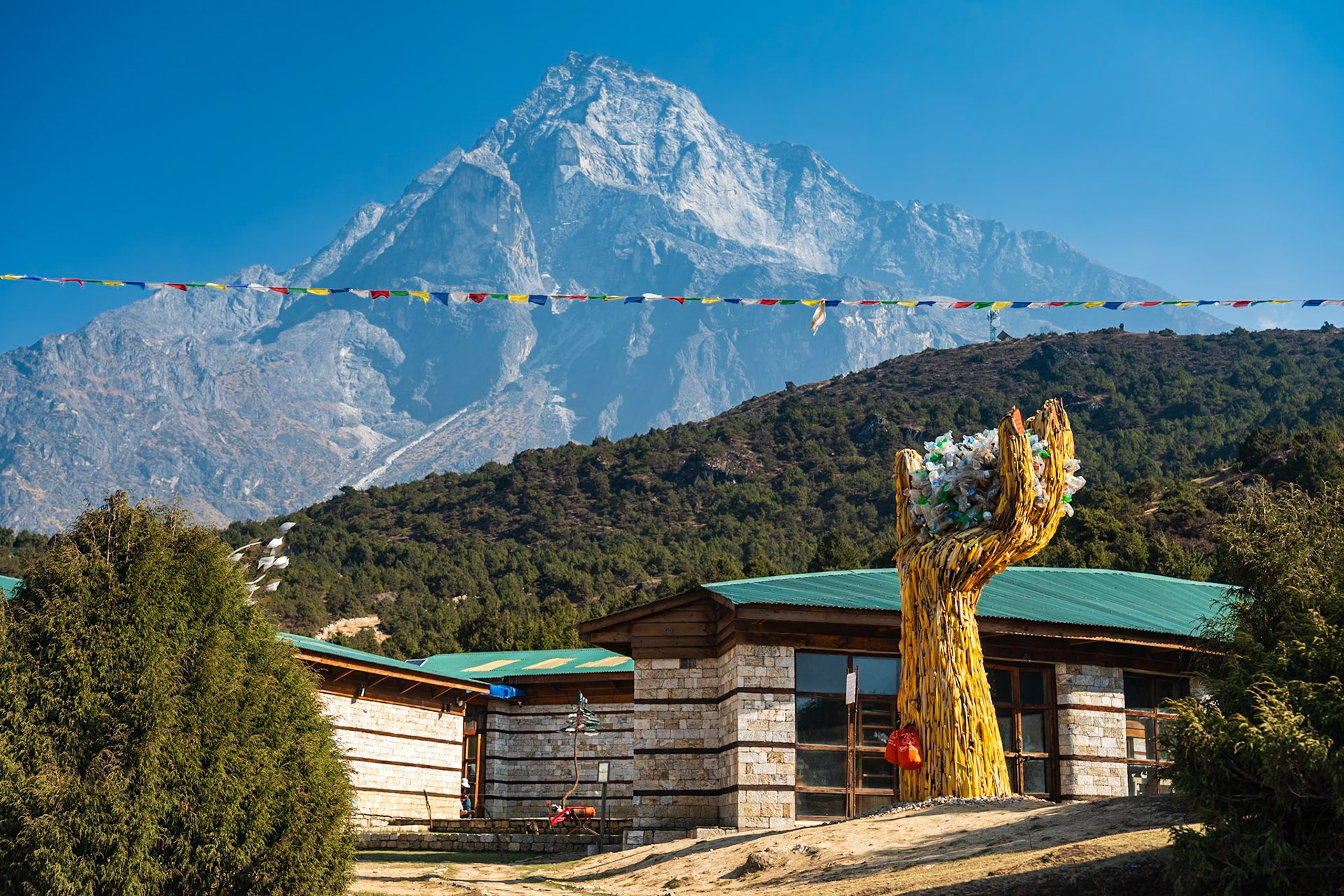 Day 3 - Around Namche Bazaar (3'446 m)