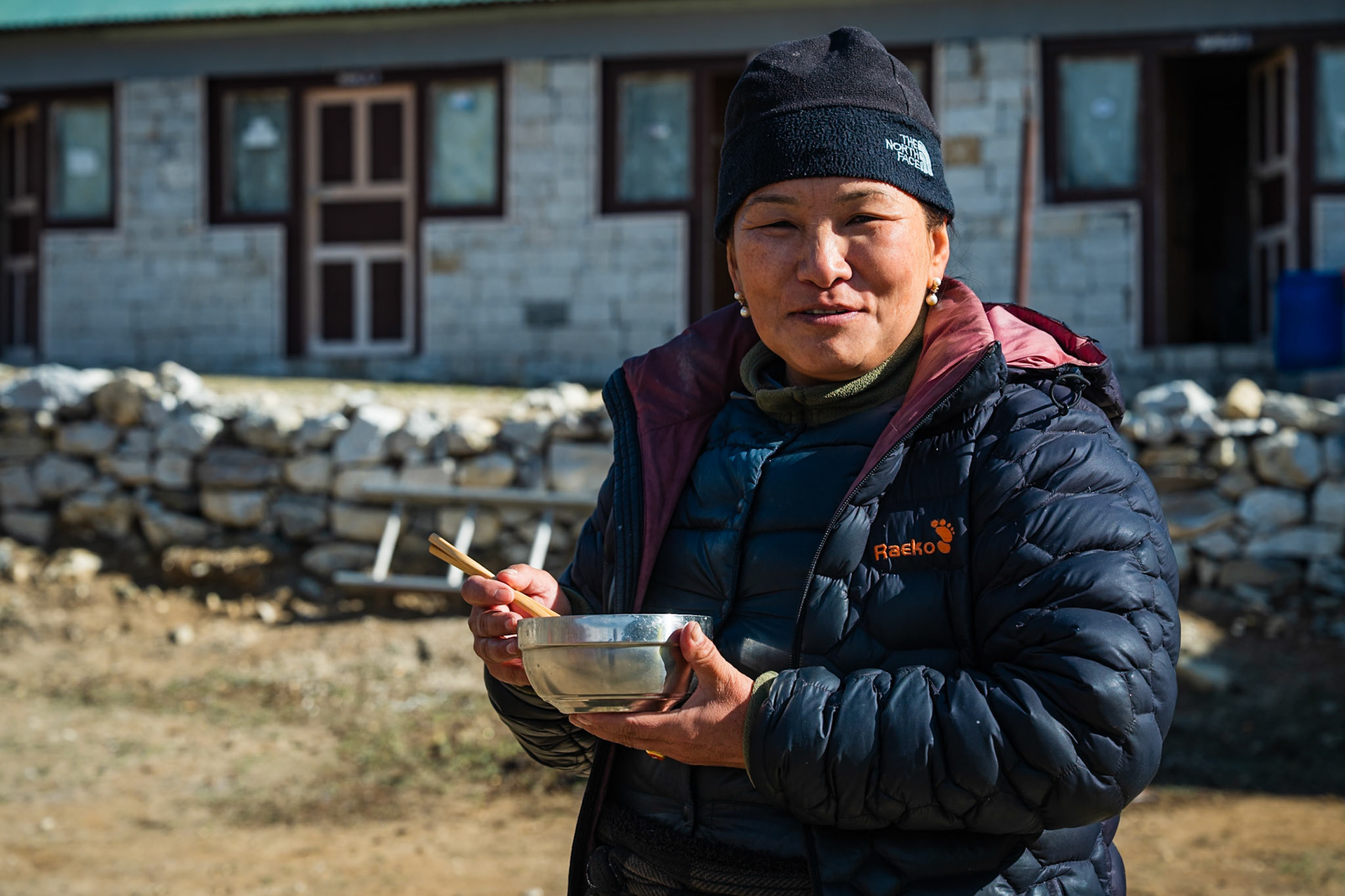 Day 9 - Lumden (4'370 m) to Namche Bazaar (3'446 m)