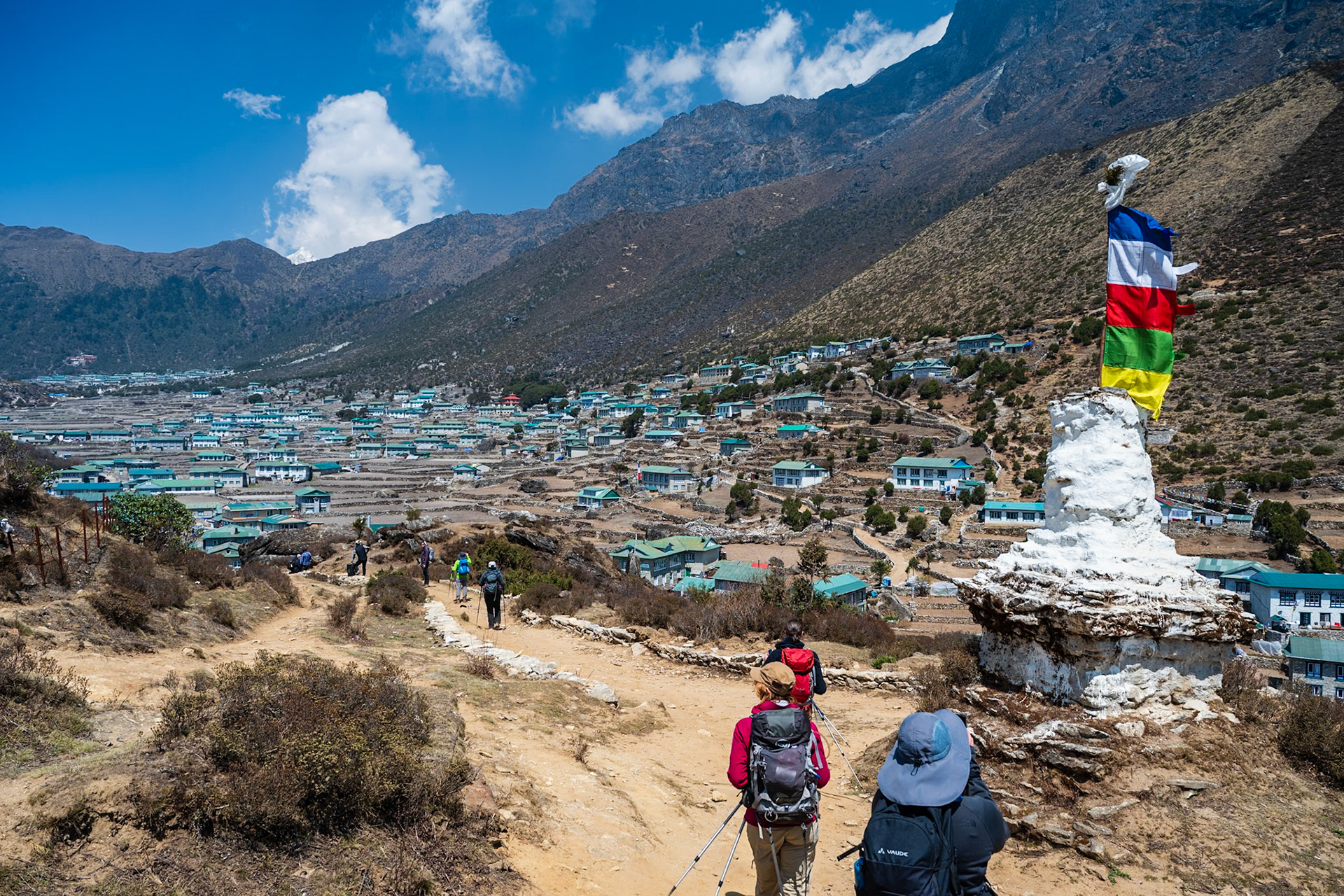 Khumjung (3'780 m)Day 3 - Around Namche Bazaar (3'446 m)