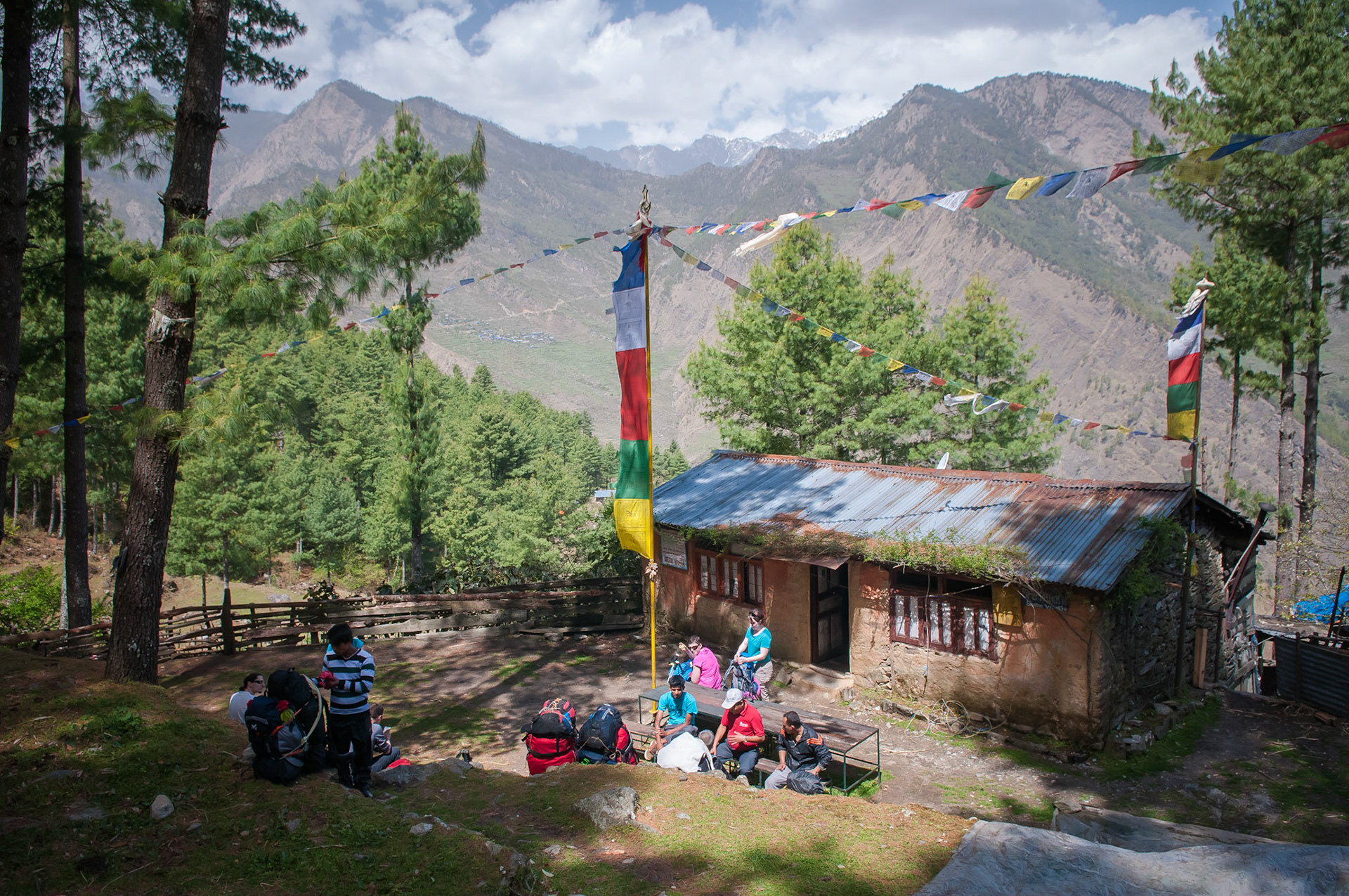 Entre Dhunche (1960m) et Thulo Syabru (2210m)