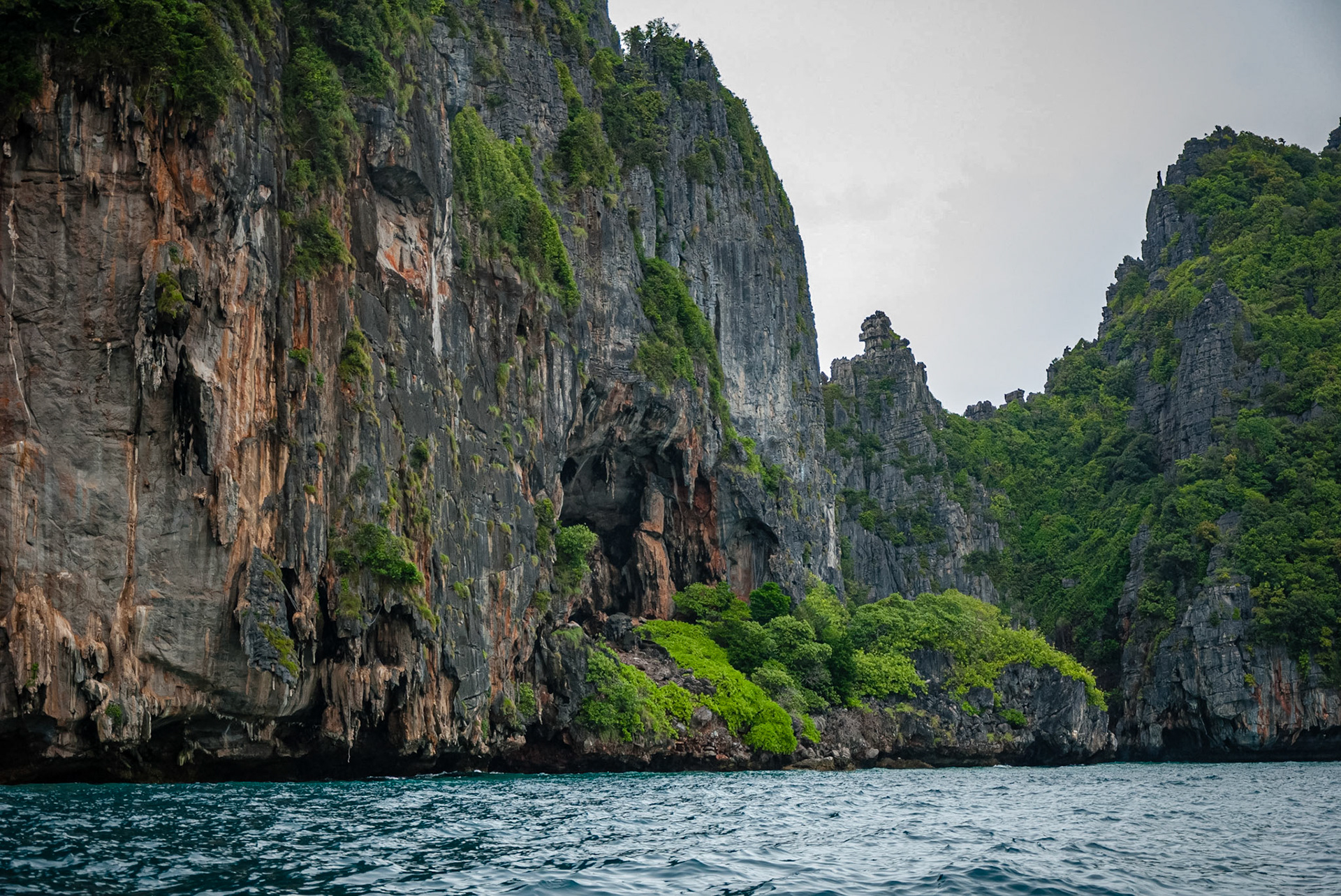 Viking Cave, Phi Phi Lay