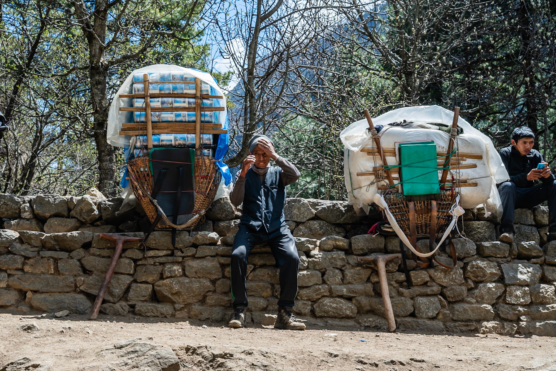 Day 10 - Namche Bazaar (3'446 m) to Phakding (2'610 m)