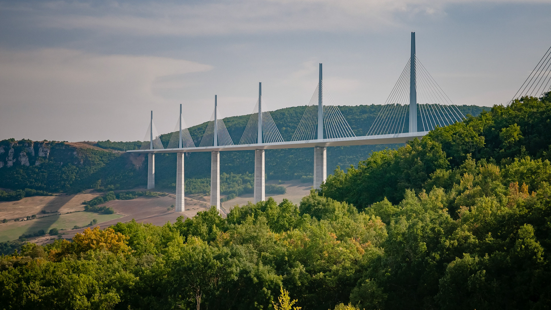 Viaduc de Millau, Millau
