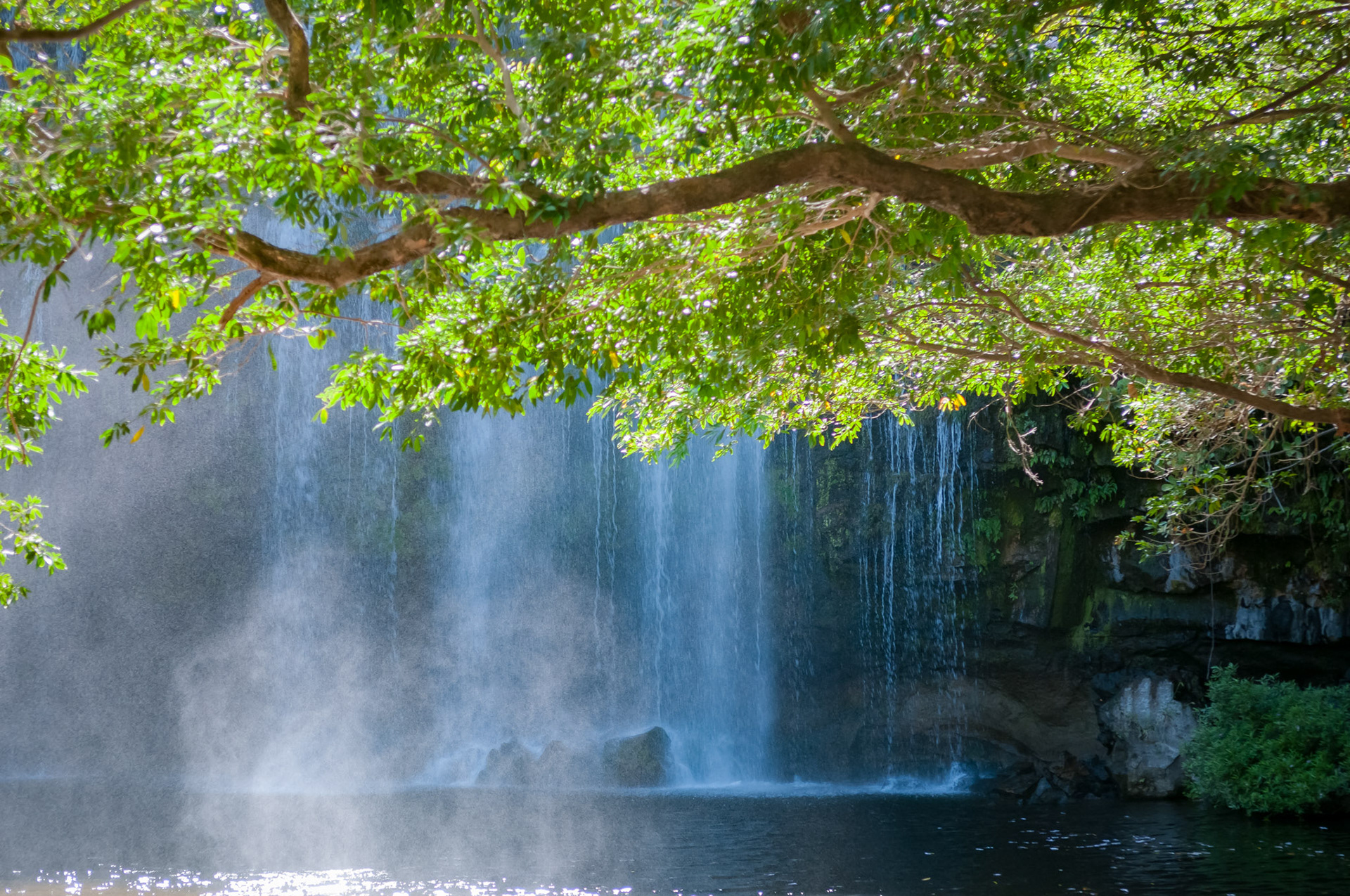 Cascade Llanos de Cortes