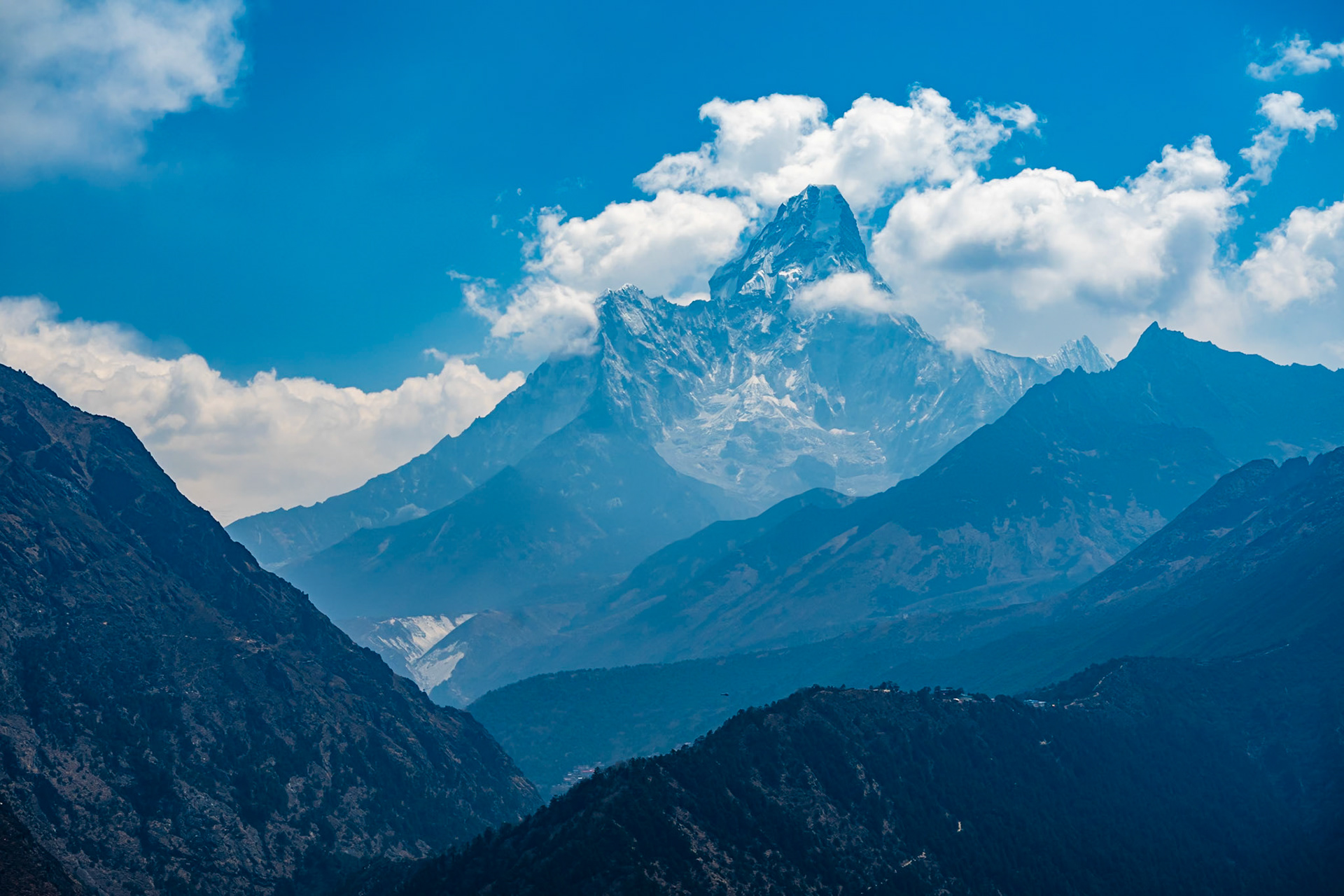 Day 4 - Namche Bazaar (3'446 m) to Dole (4'200 m)