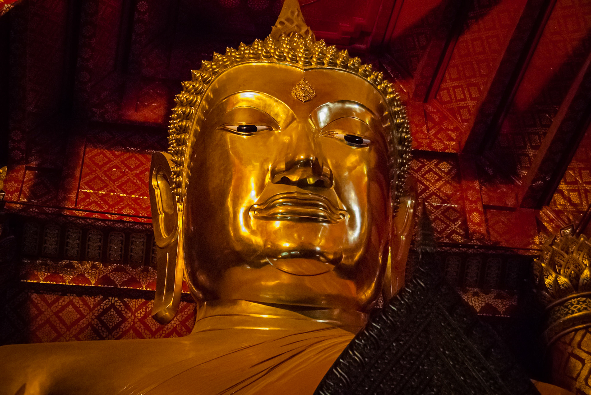 Wat Phanan Choeng, Ayutthaya