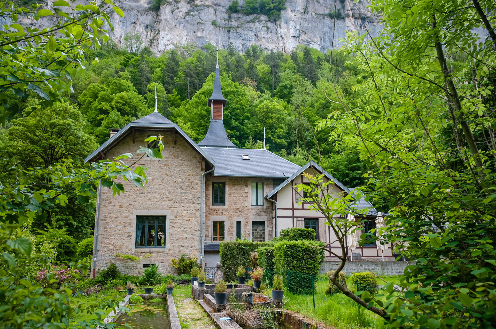 Cascade des tufs, Beaume-les-Messieurs, France