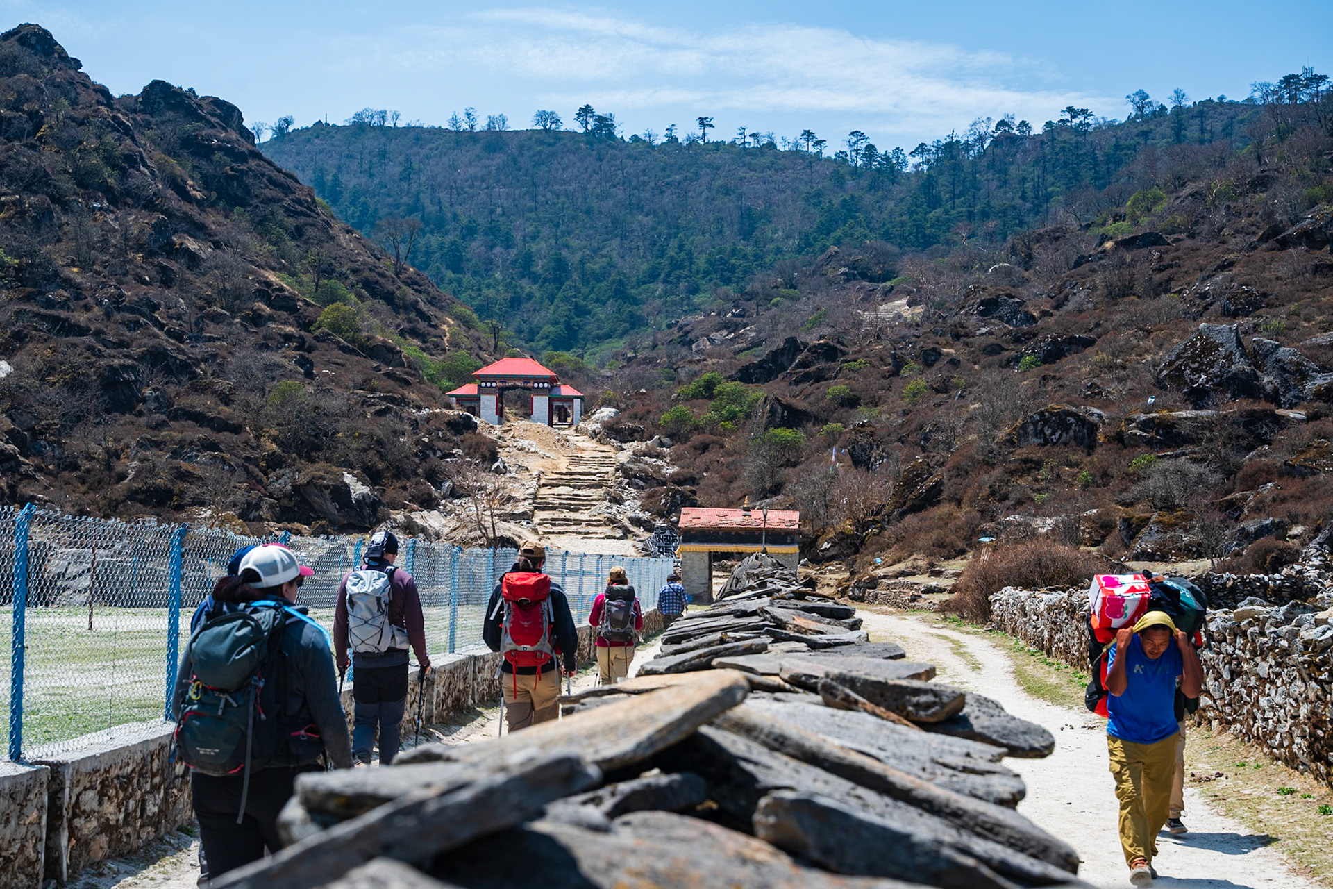 Khumjung (3'780 m)Day 3 - Around Namche Bazaar (3'446 m)