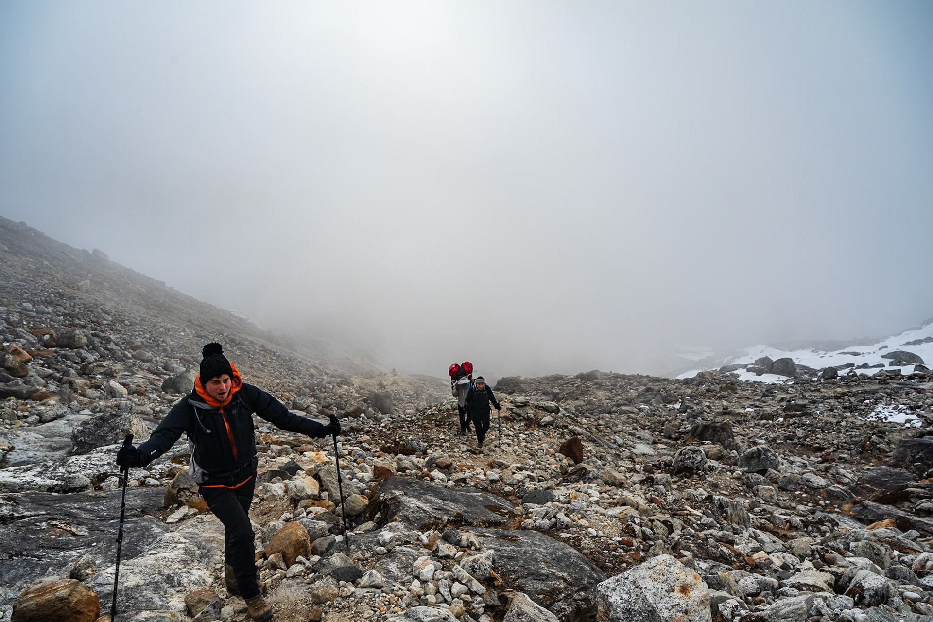 Day 8 - Gokyo (4'790 m) to Lumden (4'370 m) crossing over Renjo la pass (5'340 m)